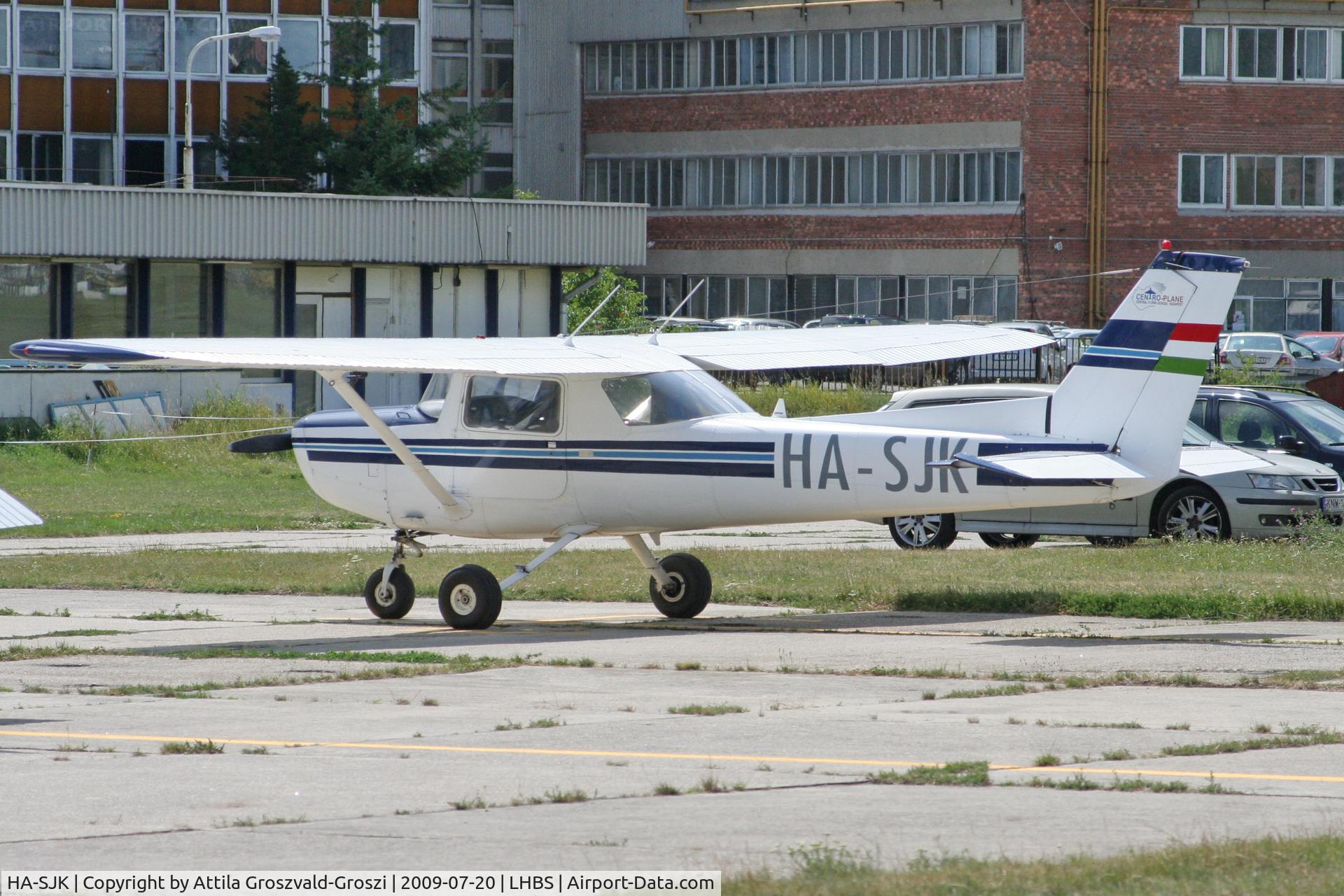 HA-SJK, 1981 Cessna 152 C/N 15284860, LHBS - Budaörs Airport, Hungary