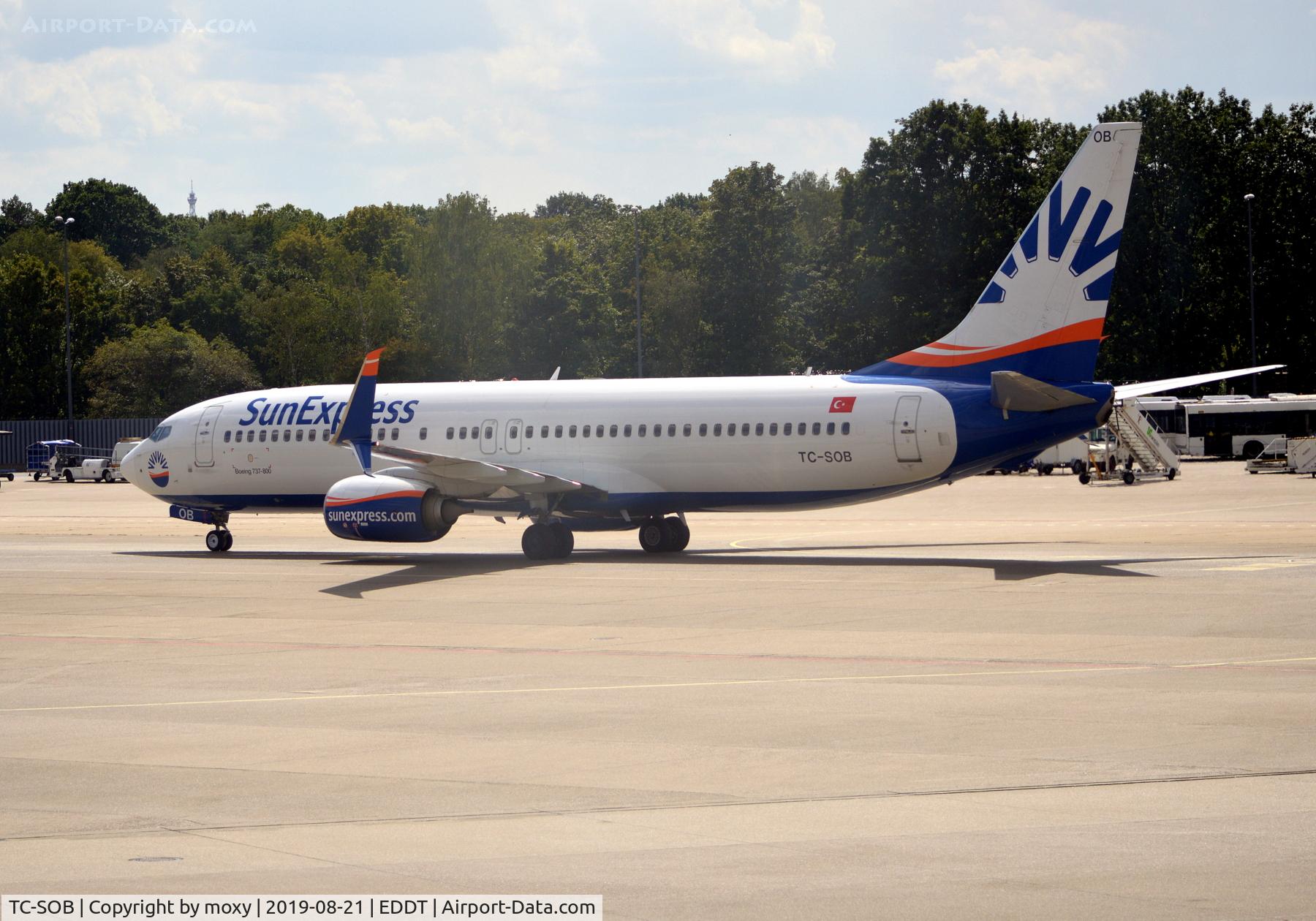 TC-SOB, 2016 Boeing 737-8HC C/N 61175, Boeing 737-8HC at Berlin Tegel.