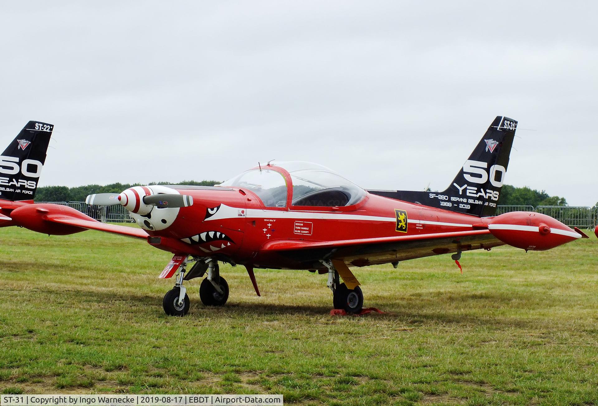 ST-31, SIAI-Marchetti SF-260M C/N 10-31, SIAI-Marchetti SF.260M of the 'Diables Rouges / Red Devils' Belgian Air Force Aerobatic Team at the 2019 Fly-in at Diest/Schaffen airfield