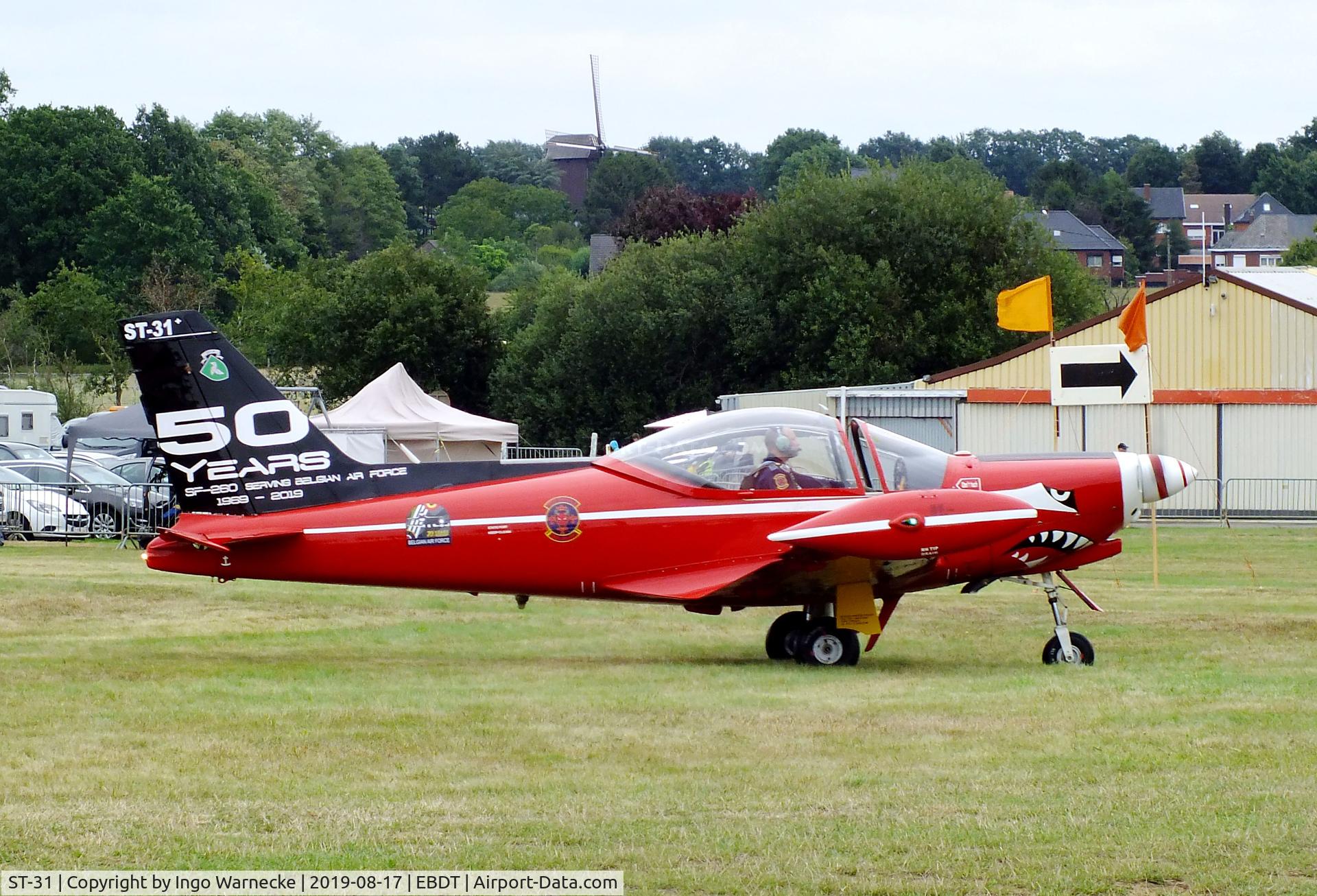 ST-31, SIAI-Marchetti SF-260M C/N 10-31, SIAI-Marchetti SF.260M of the 'Diables Rouges / Red Devils' Belgian Air Force Aerobatic Team at the 2019 Fly-in at Diest/Schaffen airfield