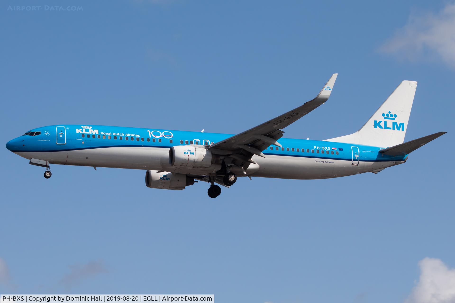 PH-BXS, 2001 Boeing 737-9K2 C/N 29602, Landing RWY 27R