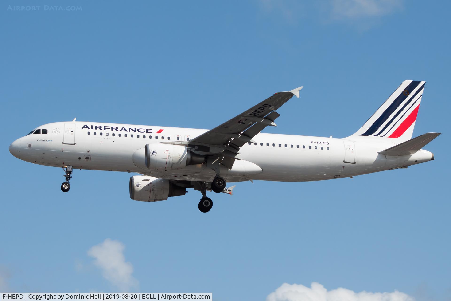 F-HEPD, 2010 Airbus A320-214 C/N 4295, Landing RWY 27R