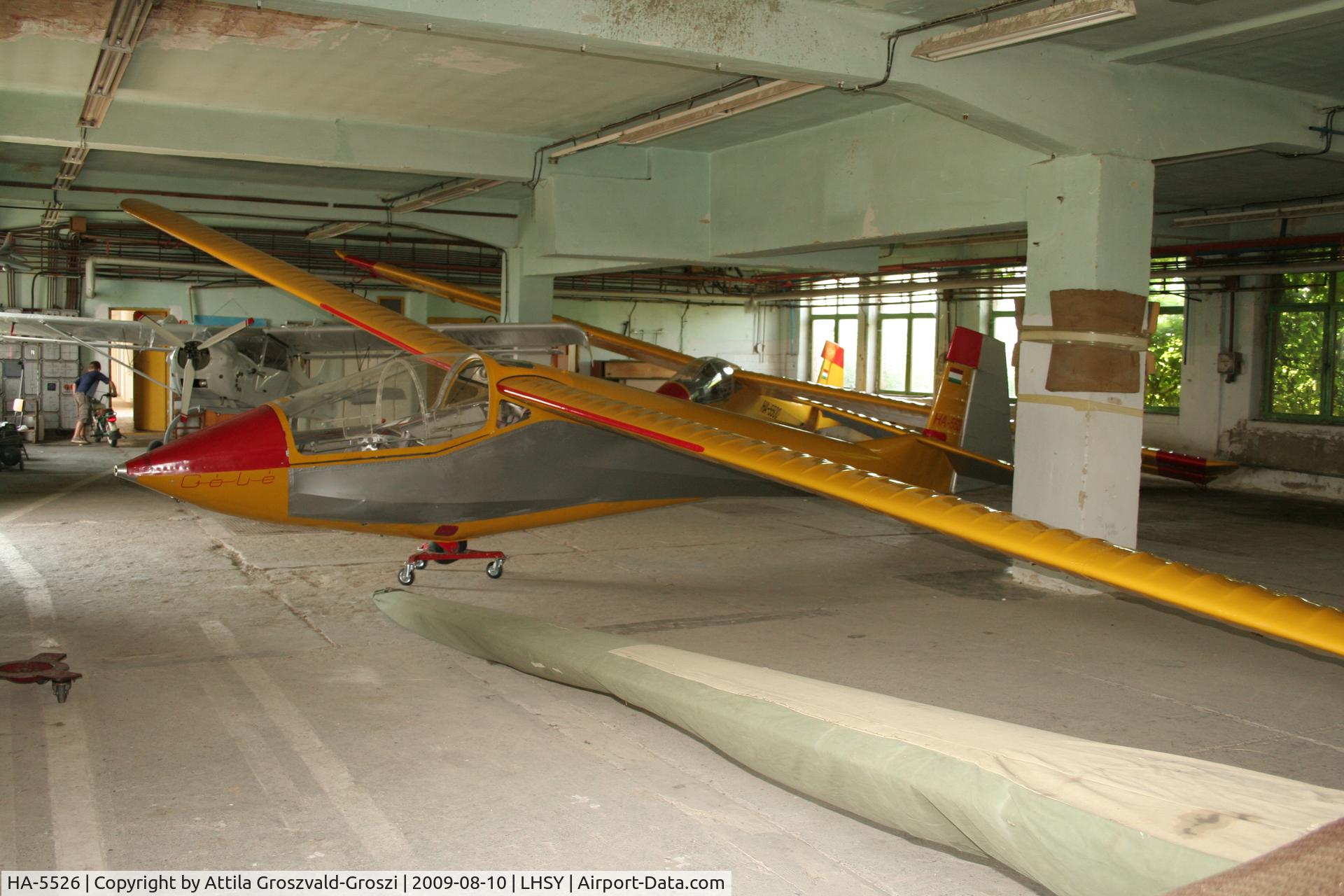 HA-5526, 1985 Rubik R-26SU Góbé 82 C/N AA800042, LHSY - Szombathely Airport, Hungary