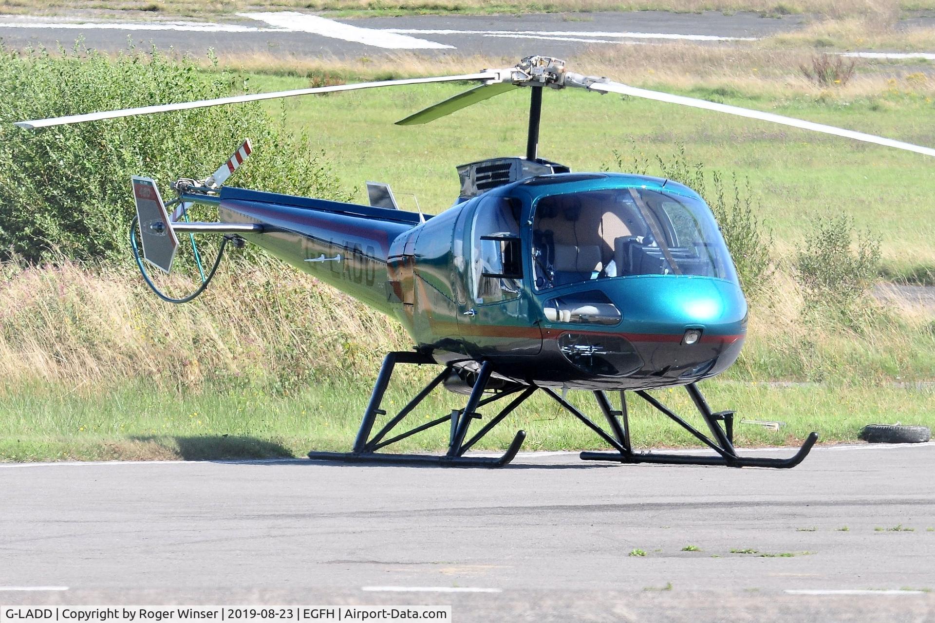 G-LADD, 1999 Enstrom 480 C/N 5037, Visiting Enstrom 480.