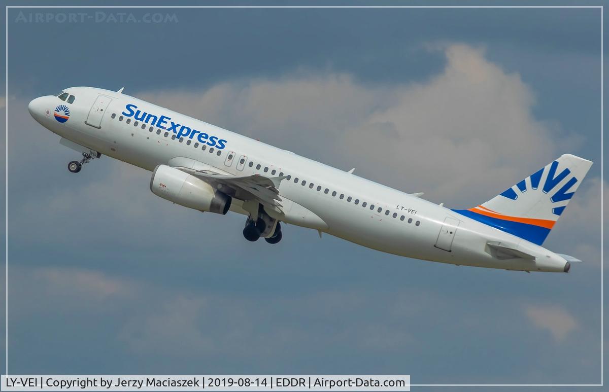 LY-VEI, 1998 Airbus A320-233 C/N 0902, Airbus A320-233