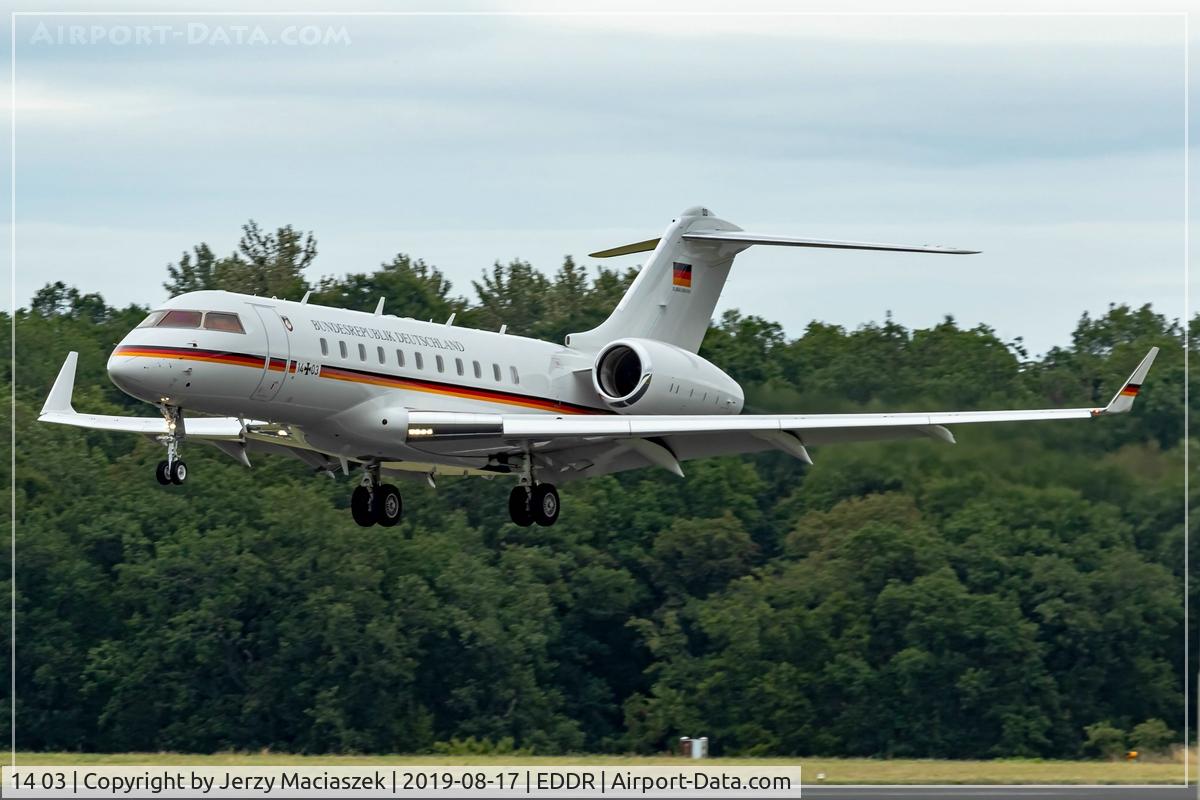 14 03, 2010 Bombardier BD-700-1A11 Global 5000 C/N 9411, Global Express