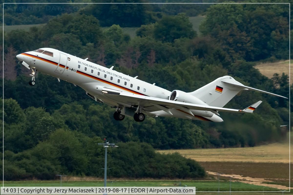 14 03, 2010 Bombardier BD-700-1A11 Global 5000 C/N 9411, Global Express