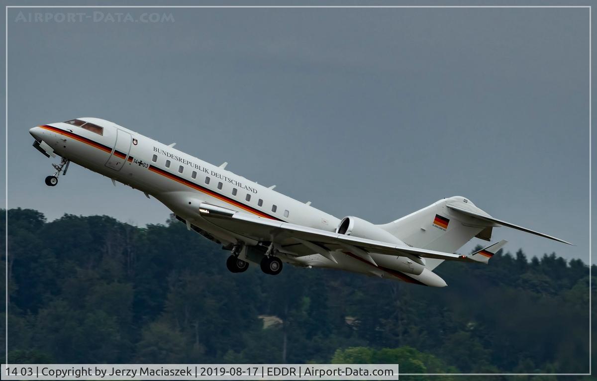 14 03, 2010 Bombardier BD-700-1A11 Global 5000 C/N 9411, Global Express