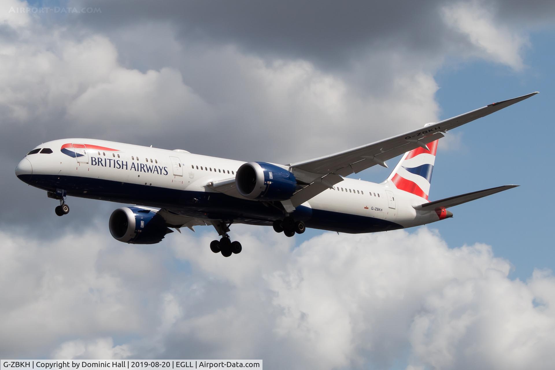 G-ZBKH, 2016 Boeing 787-9 Dreamliner C/N 38624, Landing RWY 27R