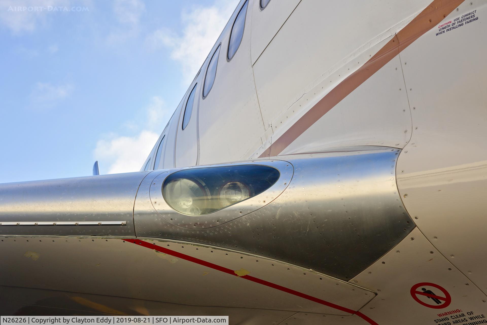 N26226, 1998 Boeing 737-824 C/N 28935, SFO 2019.