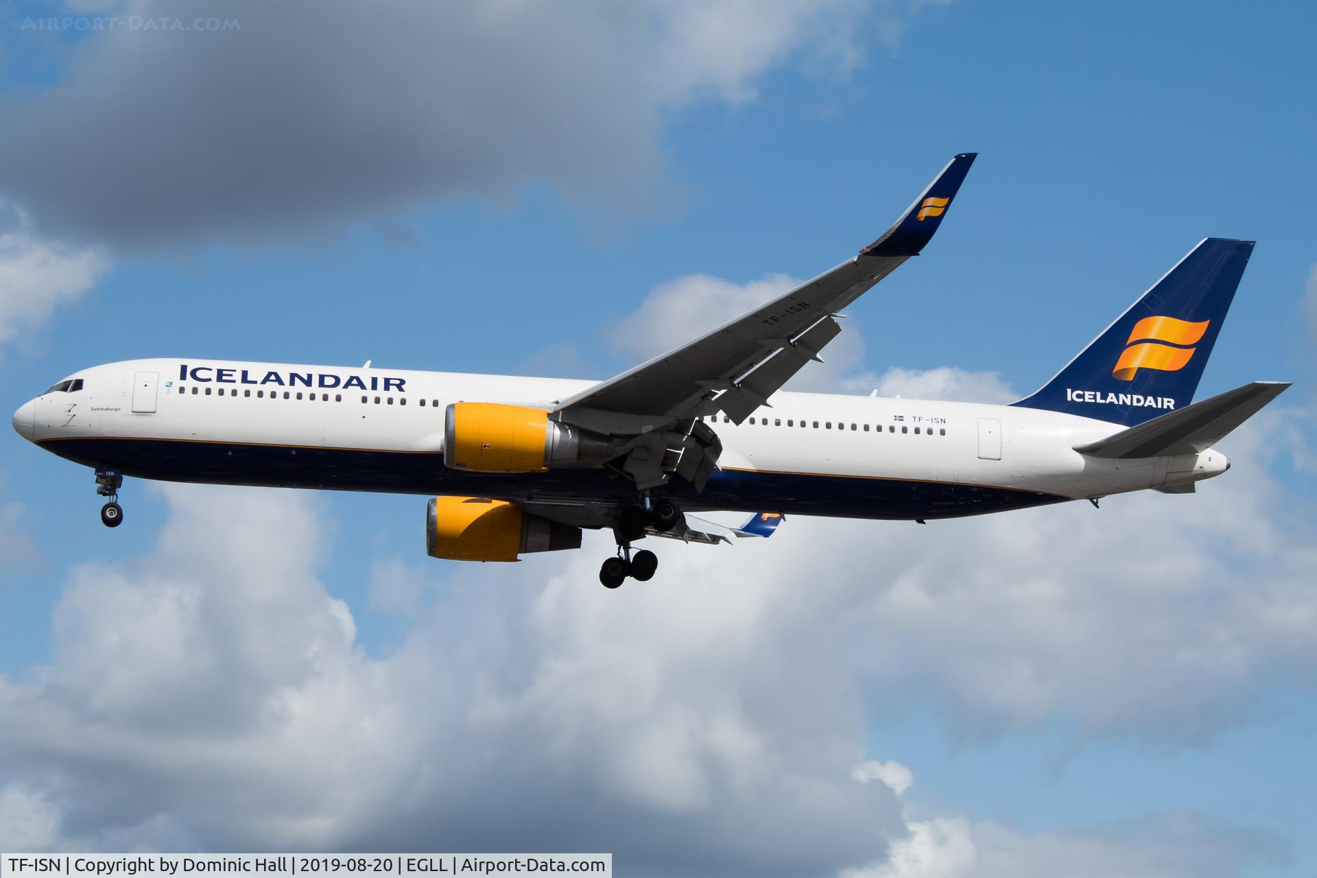 TF-ISN, 2000 Boeing 767-319 C/N 30586, Landing RWY 27R