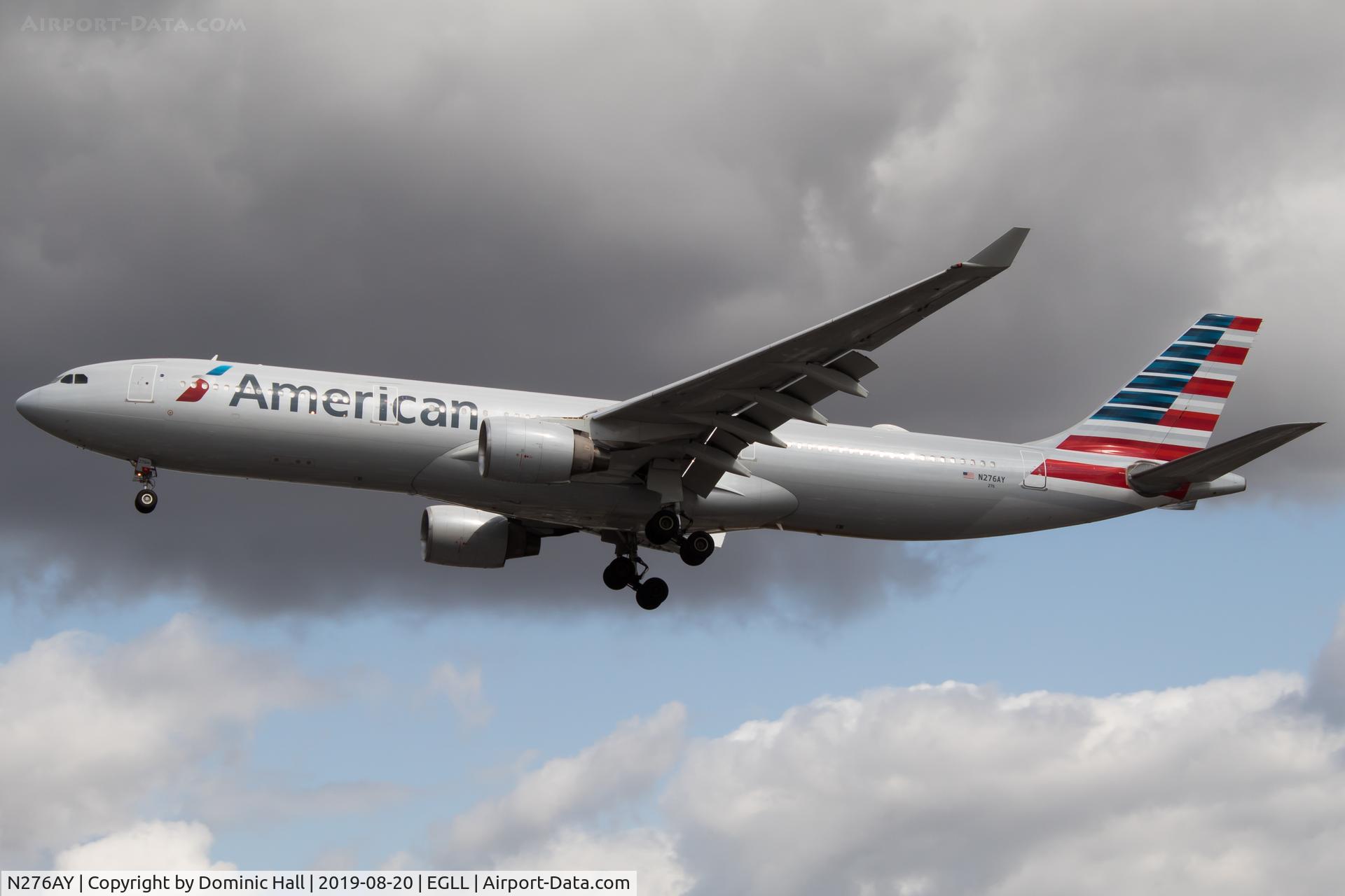 N276AY, 2000 Airbus A330-323 C/N 375, Landing RWY 27R