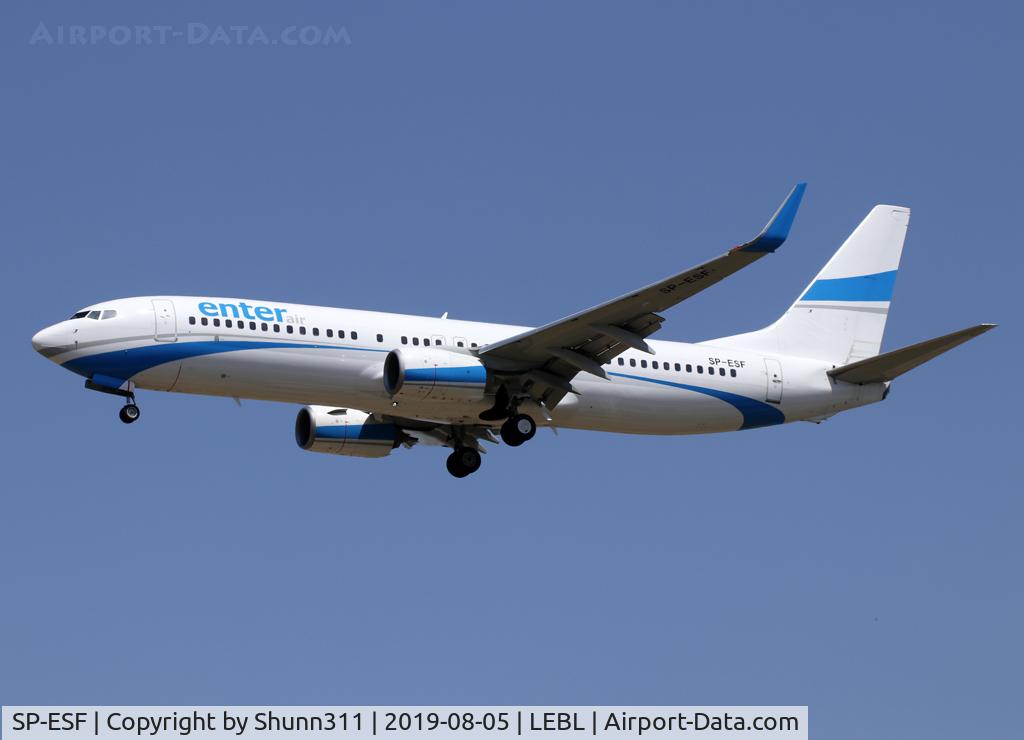 SP-ESF, 2012 Boeing 737-8AS C/N 40287, Landing rwy 25R