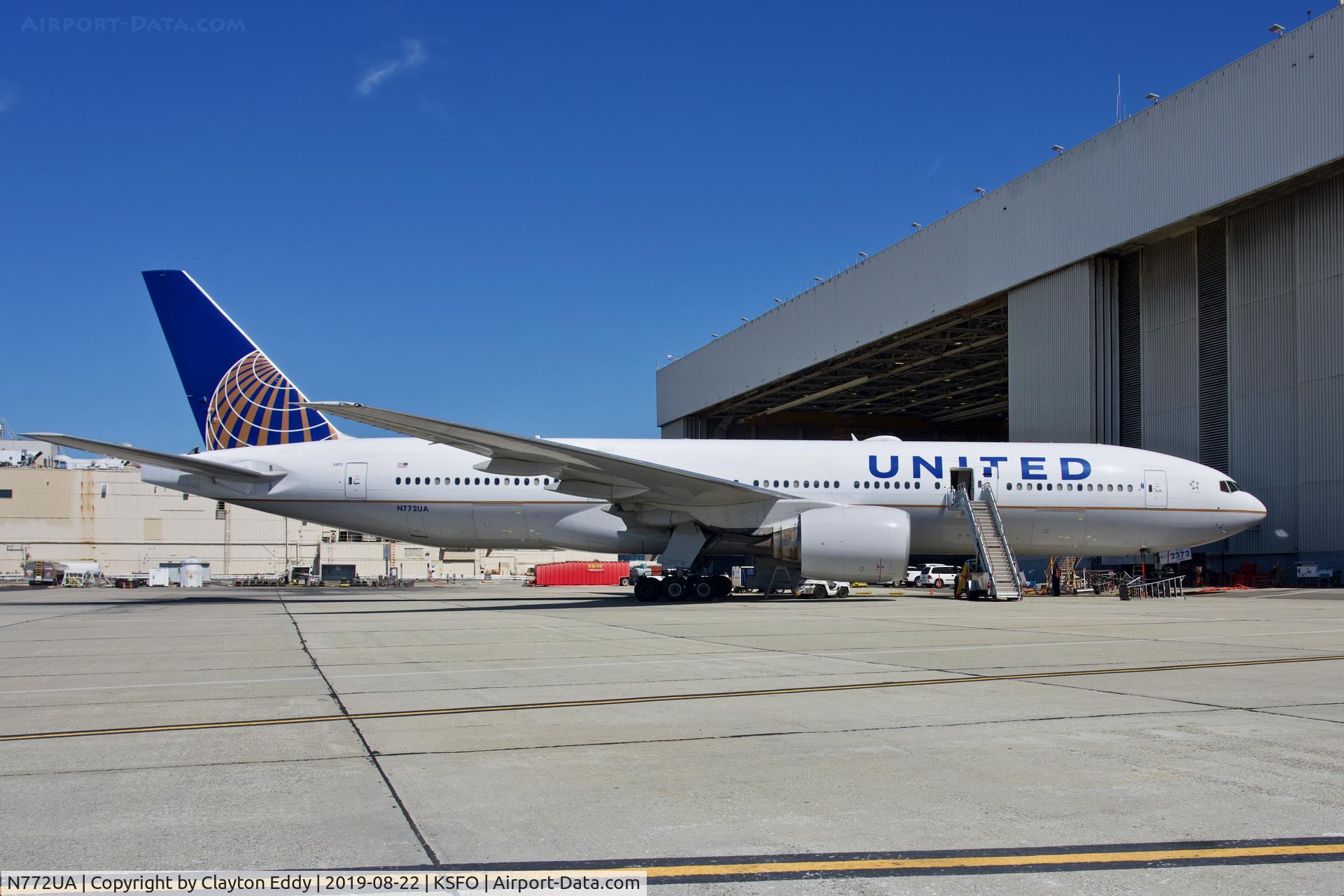 N772UA, 1995 Boeing 777-222 C/N 26930, SFO 2019.