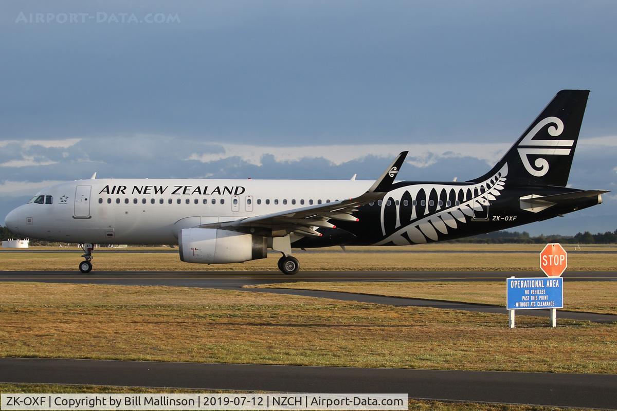 ZK-OXF, 2014 Airbus A320-232 C/N 6182, taxi to 0-2