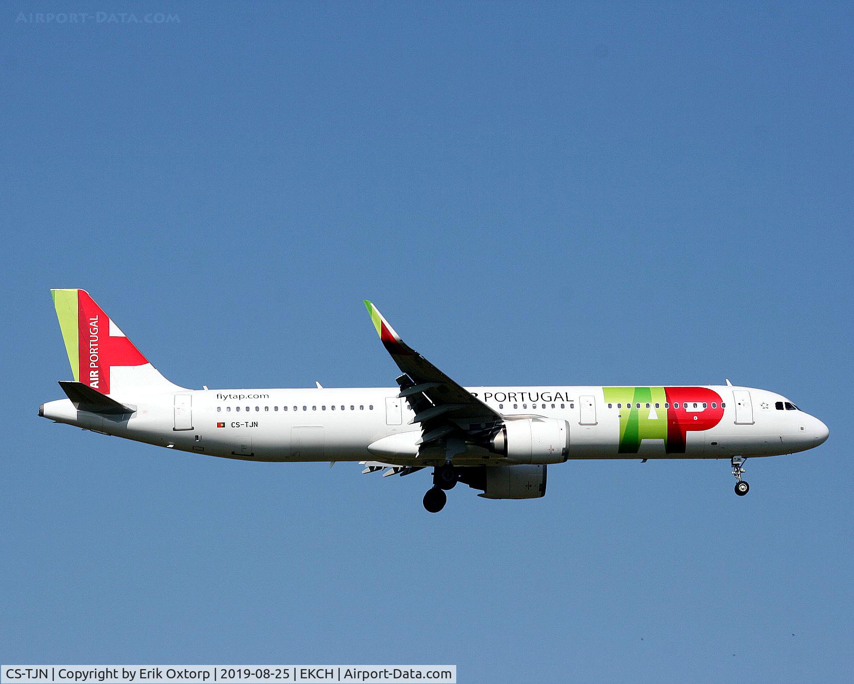 CS-TJN, 2018 Airbus A321-251N C/N 8318, CS-TJN (ex- OY-PAF) landing rw 04L