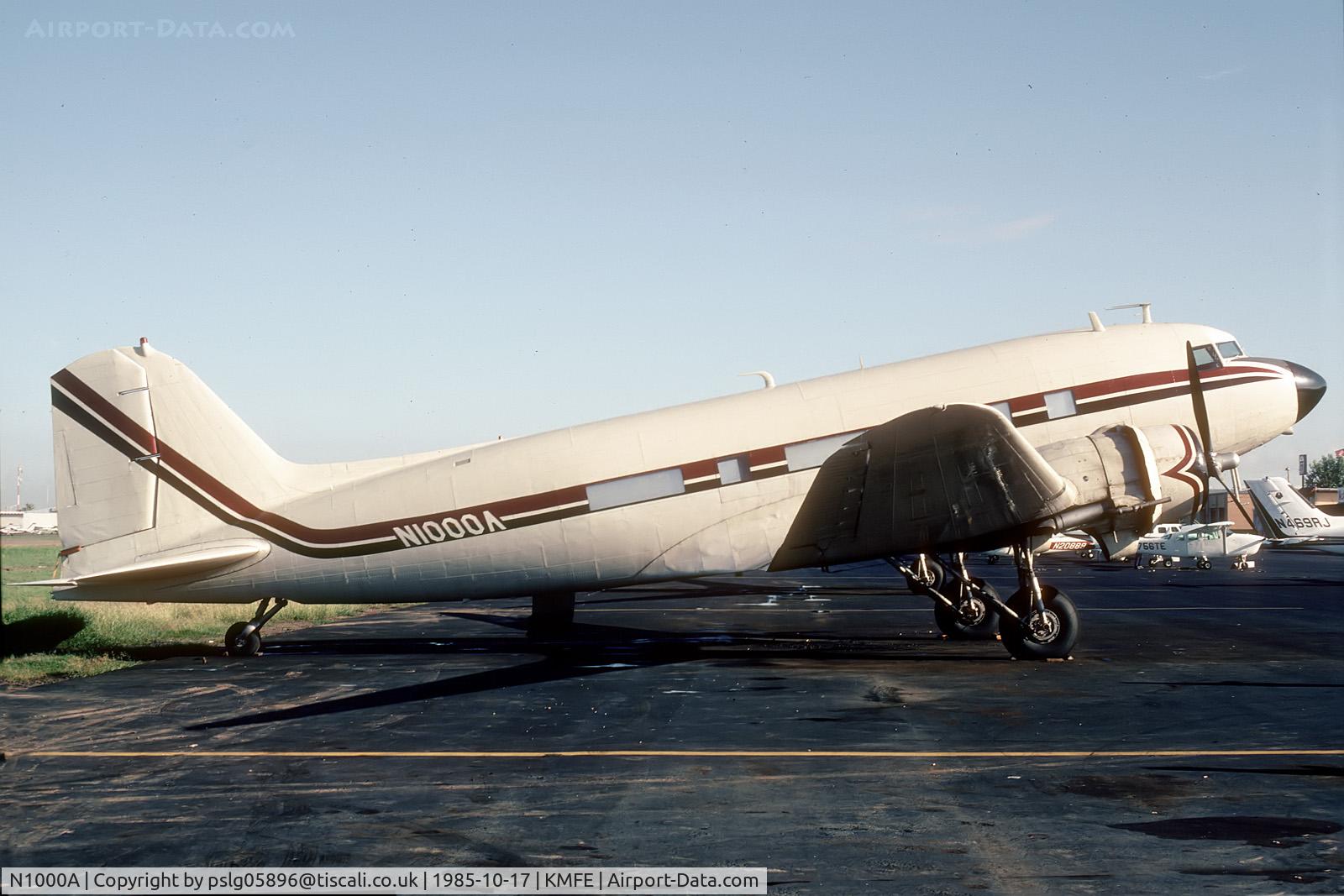 N1000A, 1939 Douglas DC-3 C/N 2184, At McAllen,TX. Delivered to Northwest as NC25609 in 1940. Scrapped at FLL in 2002.