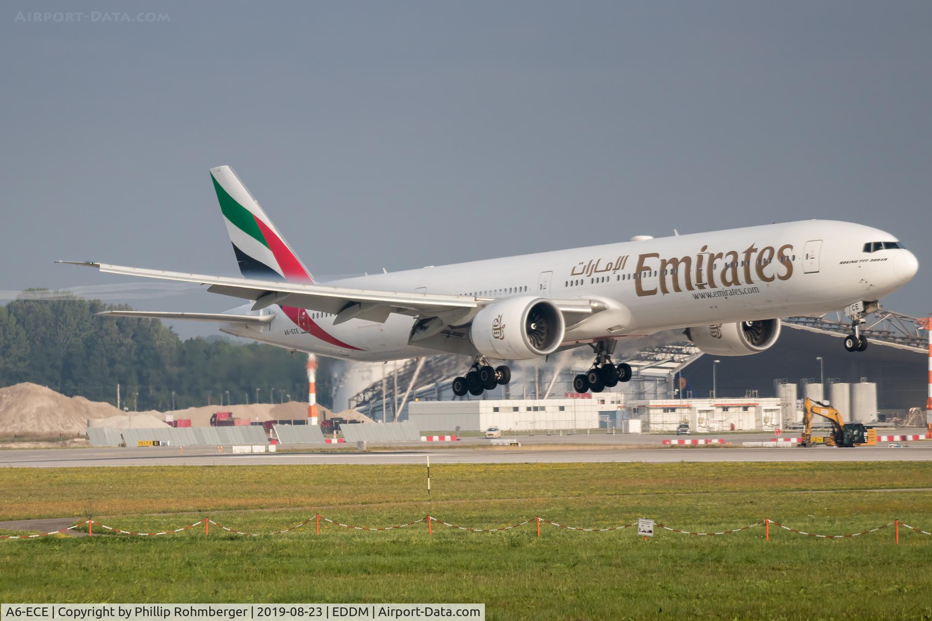 A6-ECE, 2007 Boeing 777-31H/ER C/N 35575, A6-ECE arriving at EDDM