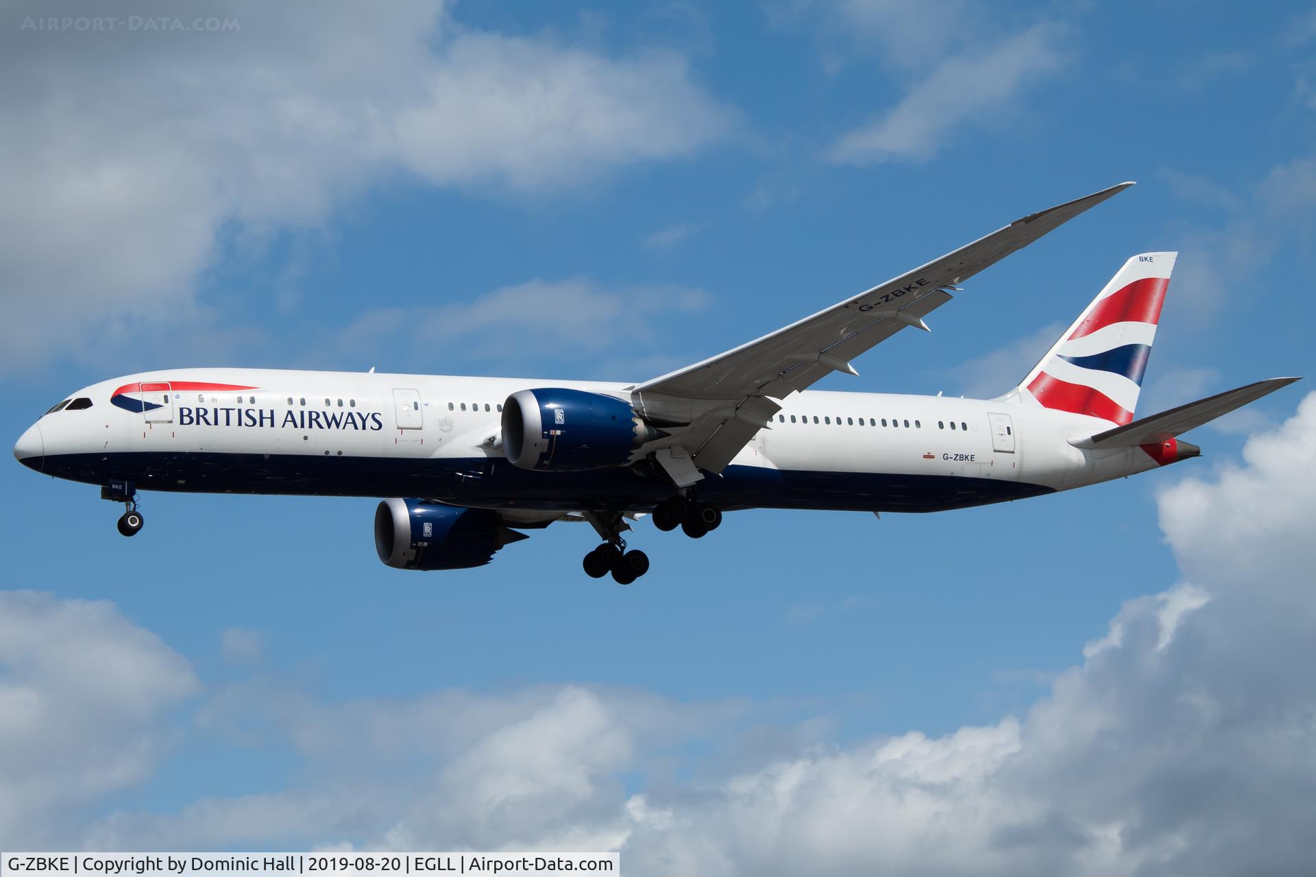 G-ZBKE, 2015 Boeing 787-9 Dreamliner Dreamliner C/N 38620, Landing RWY 27R