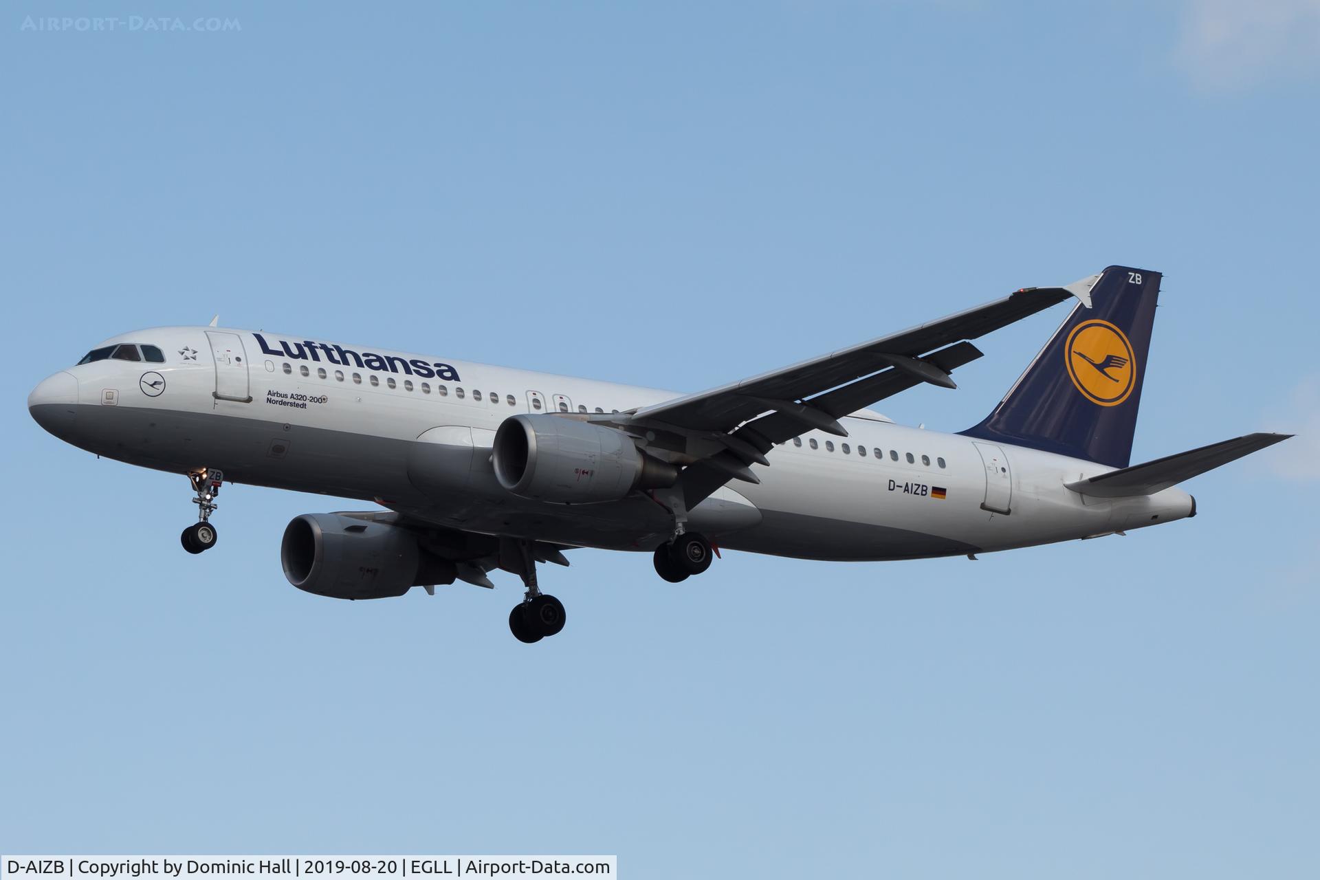 D-AIZB, 2009 Airbus A320-214 C/N 4120, Landing RWY 27R