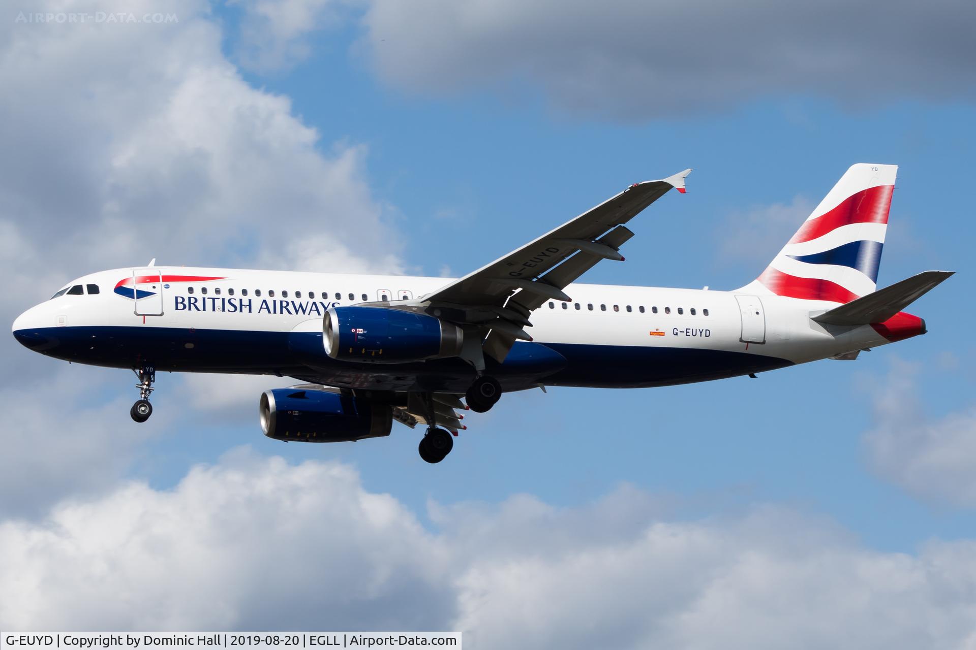 G-EUYD, 2008 Airbus A320-232 C/N 3726, Landing RWY 27L