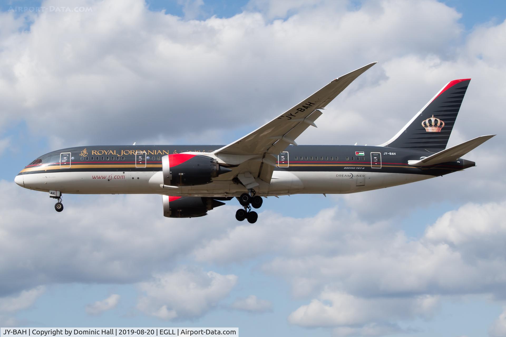 JY-BAH, 2017 Boeing 787-8 Dreamliner C/N 37985, Landing RWY 27L
