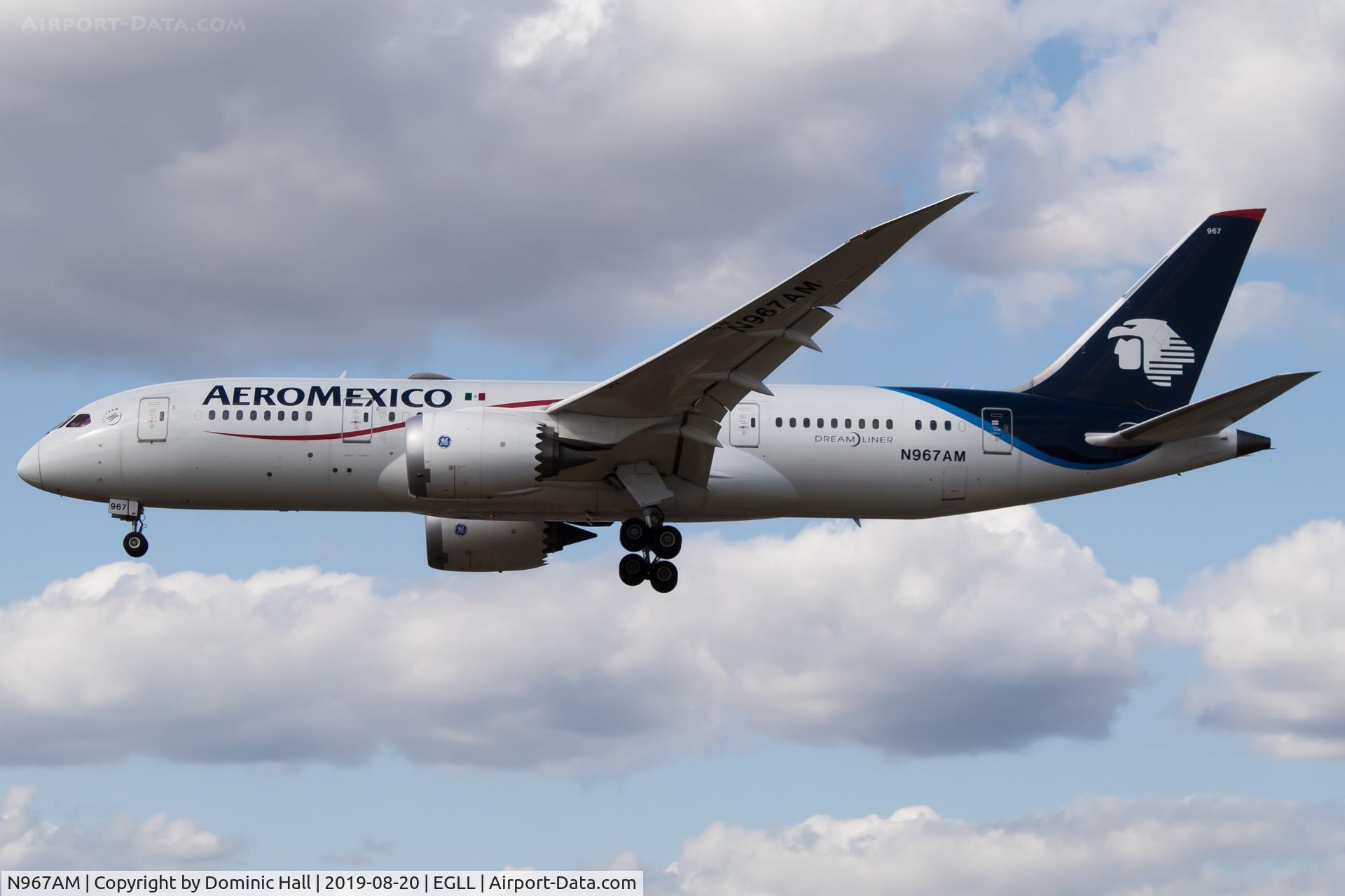 N967AM, 2014 Boeing 787-8 Dreamliner Dreamliner C/N 35312, Landing RWY 27L