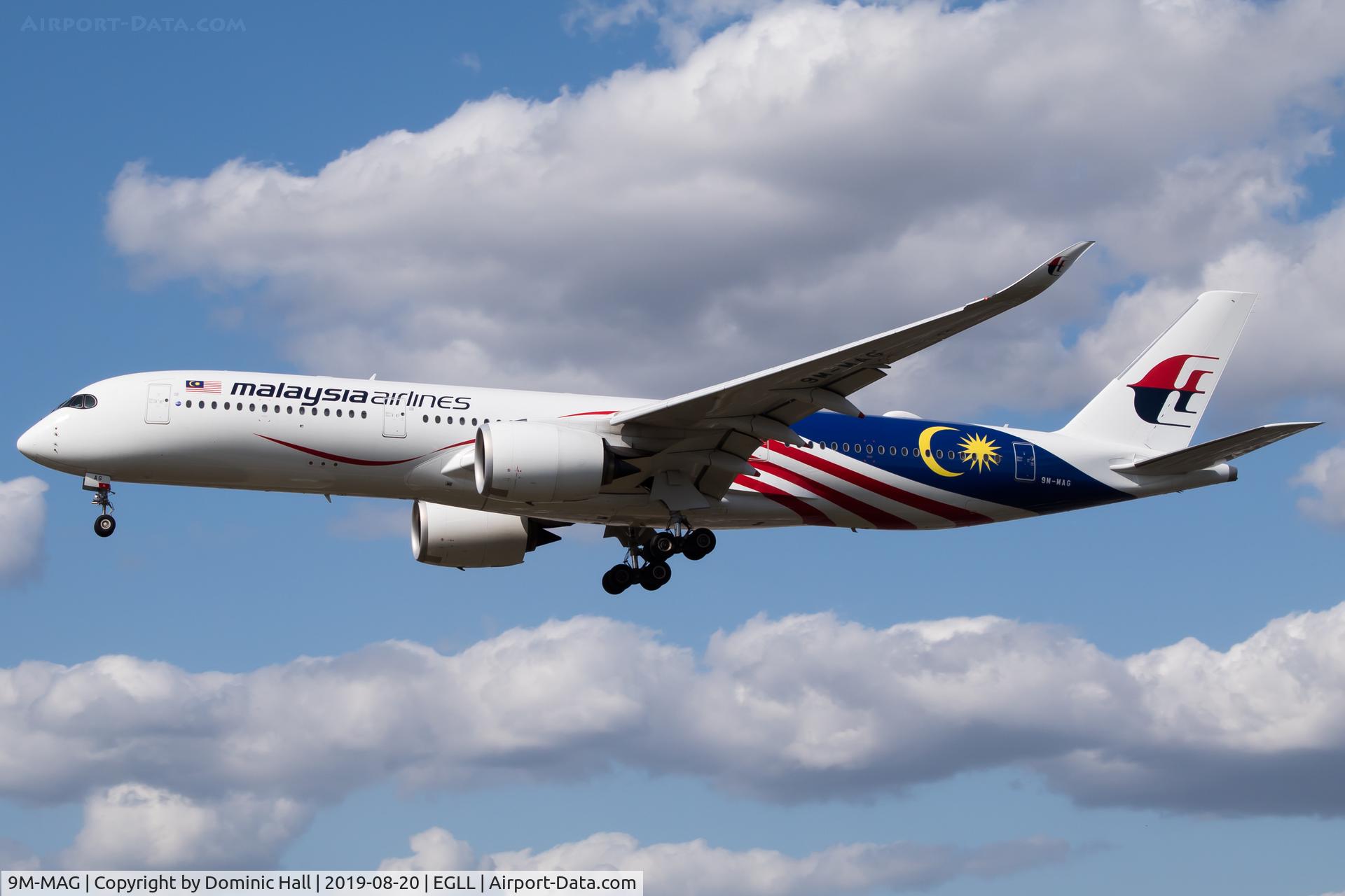 9M-MAG, 2018 Airbus A350-941 C/N 213, Landing RWY 27L