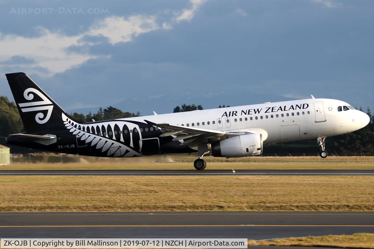 ZK-OJB, 2003 Airbus A320-232 C/N 2090, NZ524