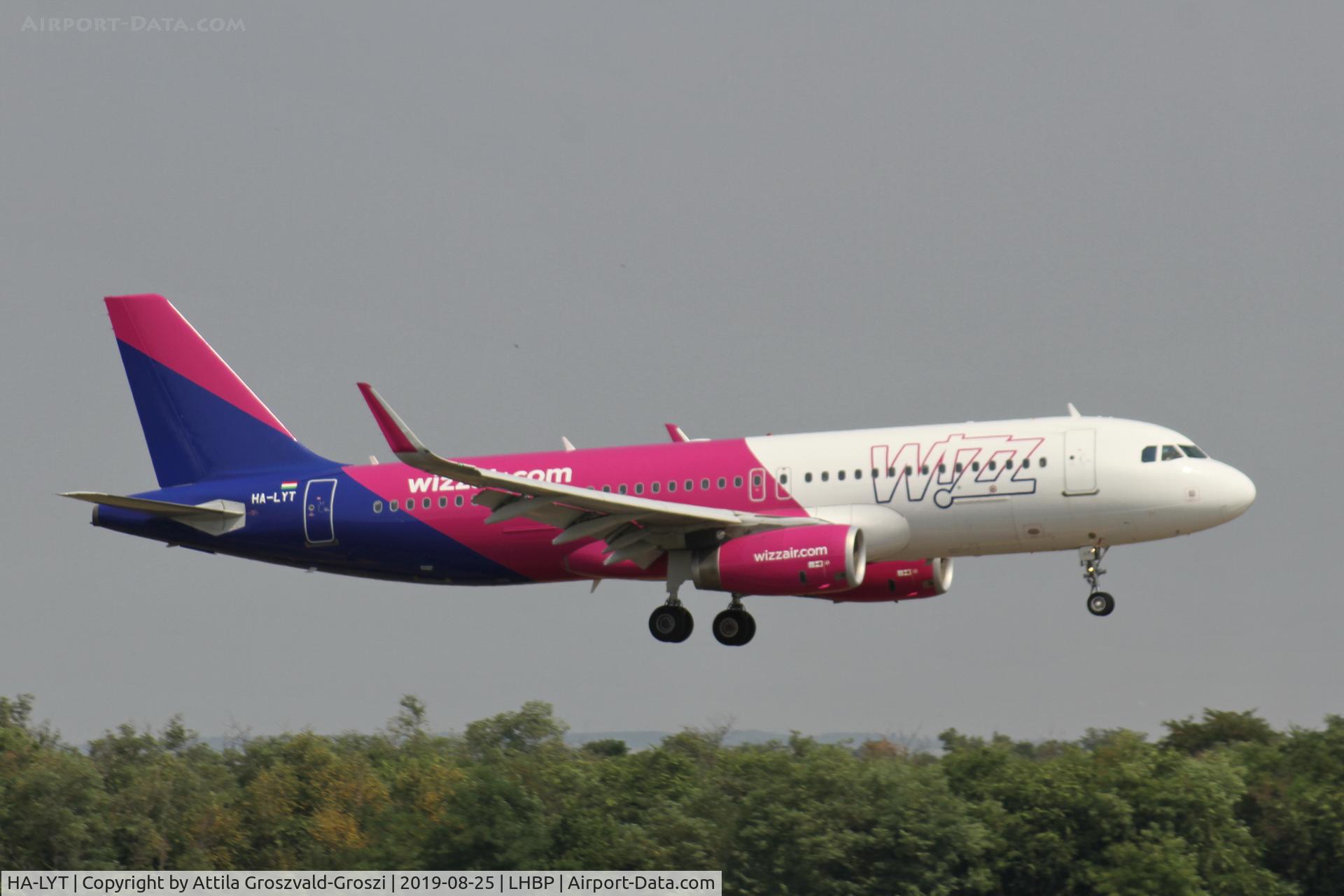 HA-LYT, 2015 Airbus A320-232 C/N 6683, LHBP/BUD - Budapest Ferihegy, Liszt Ferenc International Airport, Hungary