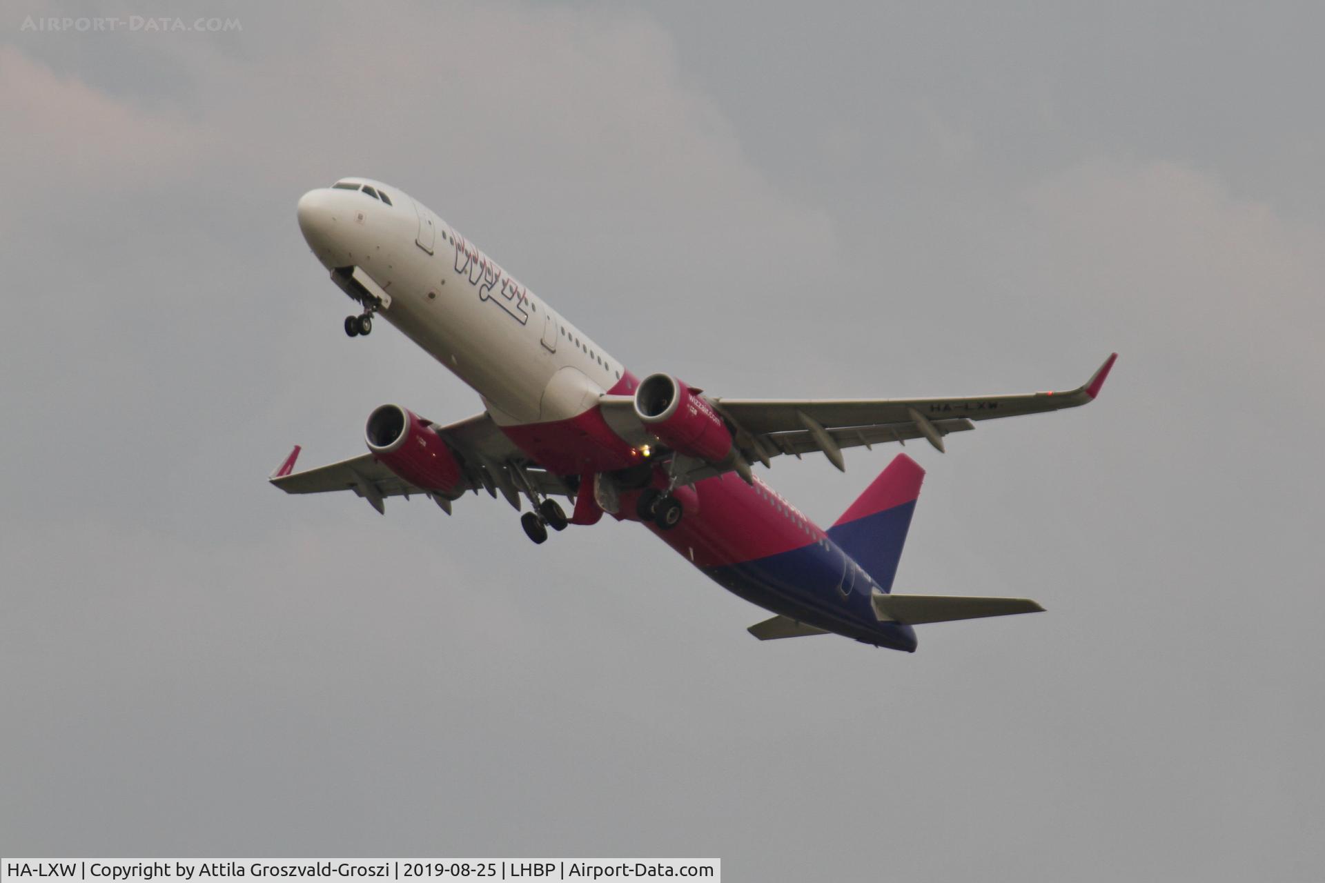 HA-LXW, 2017 Airbus A321-231 C/N 7947, LHBP/BUD - Budapest Ferihegy, Liszt Ferenc International Airport, Hungary