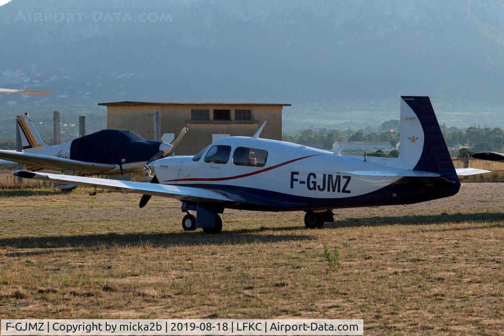 F-GJMZ, Mooney M20J 201 C/N 24-3194, Parked