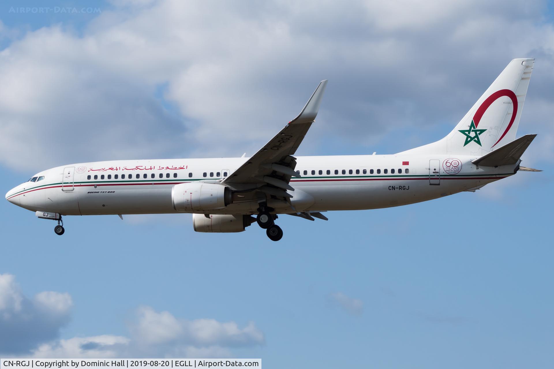 CN-RGJ, 2012 Boeing 737-8B6 C/N 33072, Landing RWY 27L