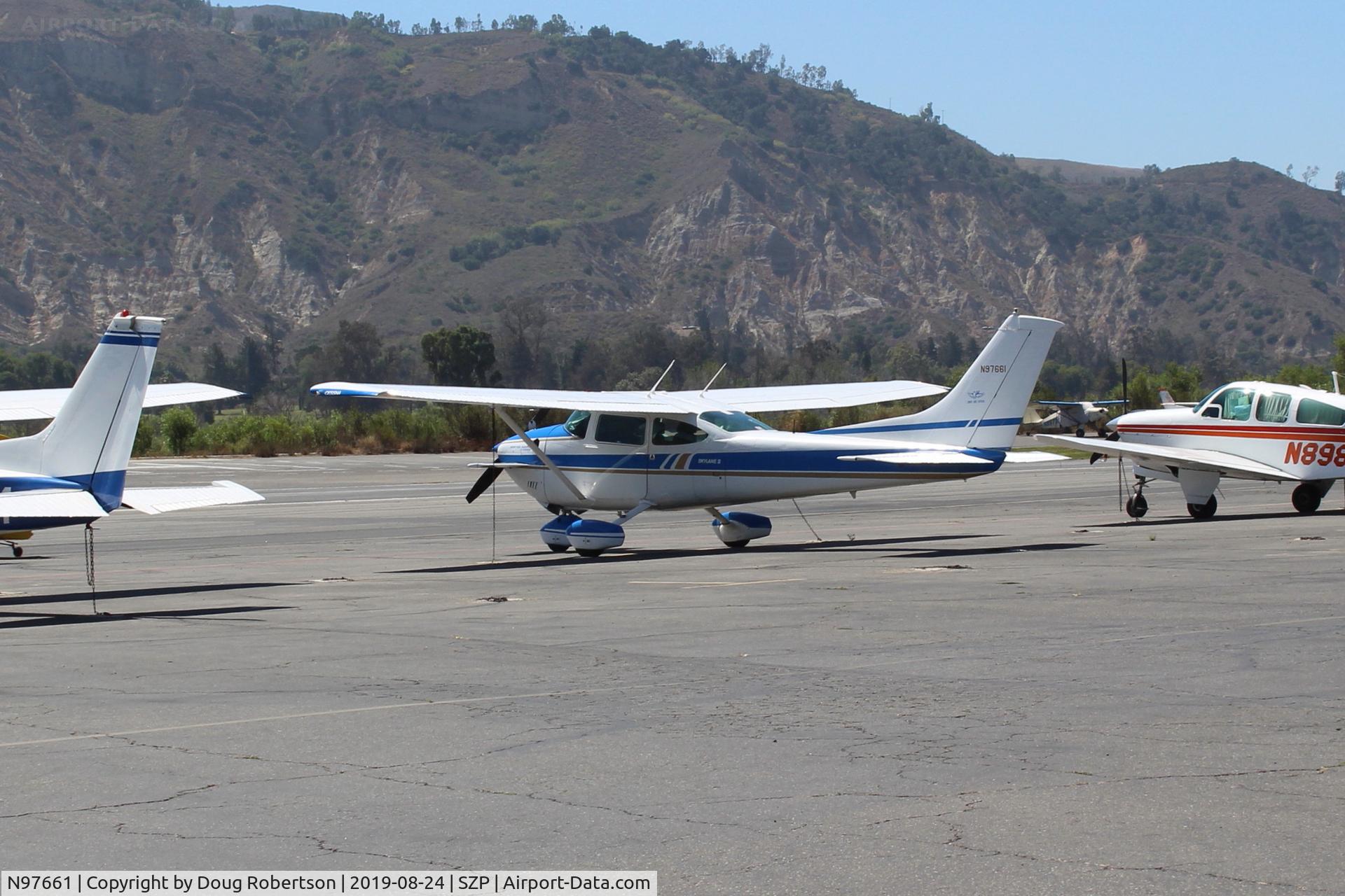 N97661, 1979 Cessna 182Q Skylane C/N 18267162, 1979 Cessna 182Q SKYLANE II, Continental (1) O-470-U modified with fuel injection 260 Hp, note forward canards on fuselage, on Transient Ramp