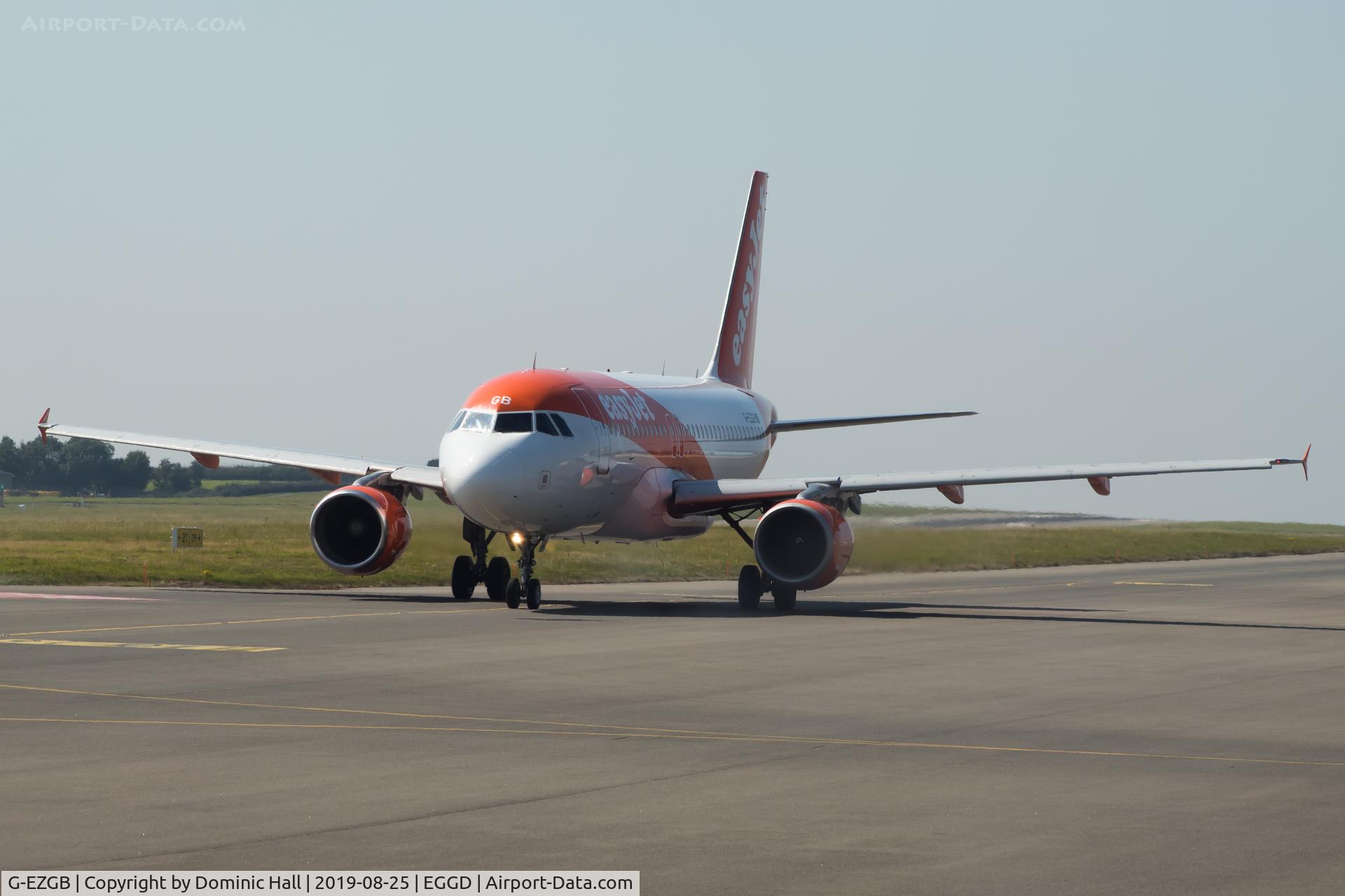 G-EZGB, 2010 Airbus A319-111 C/N 4437, Taxiing to RWY 27 for departure.