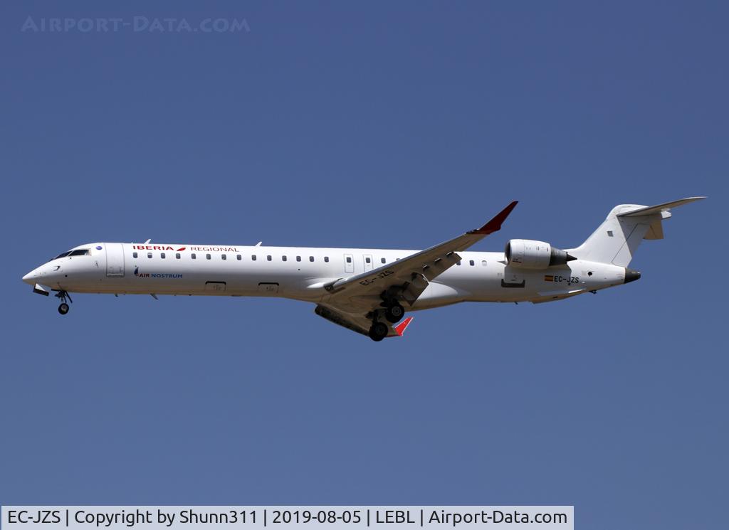 EC-JZS, 2007 Bombardier CRJ-900 (CL-600-2D24) C/N 15111, Landing rwy 25R... was in full new Iberia c/s