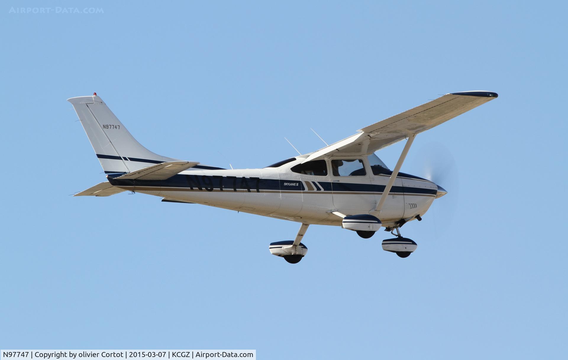 N97747, 1979 Cessna 182Q Skylane C/N 18267182, Leaving the cactus fly in
