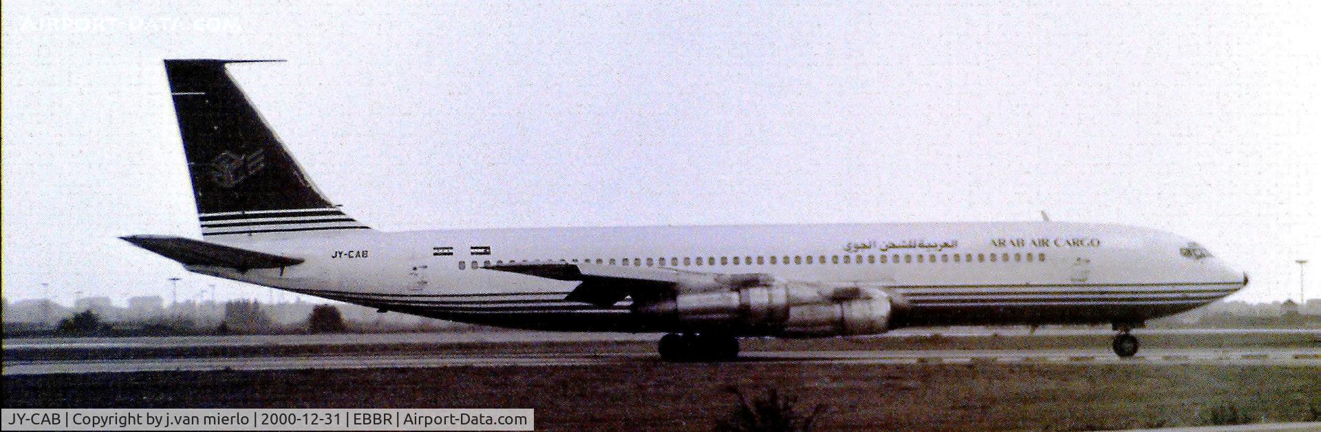 JY-CAB, 1964 Boeing 707-321C C/N 18716, Taxiing on arrival at BRUCARGO