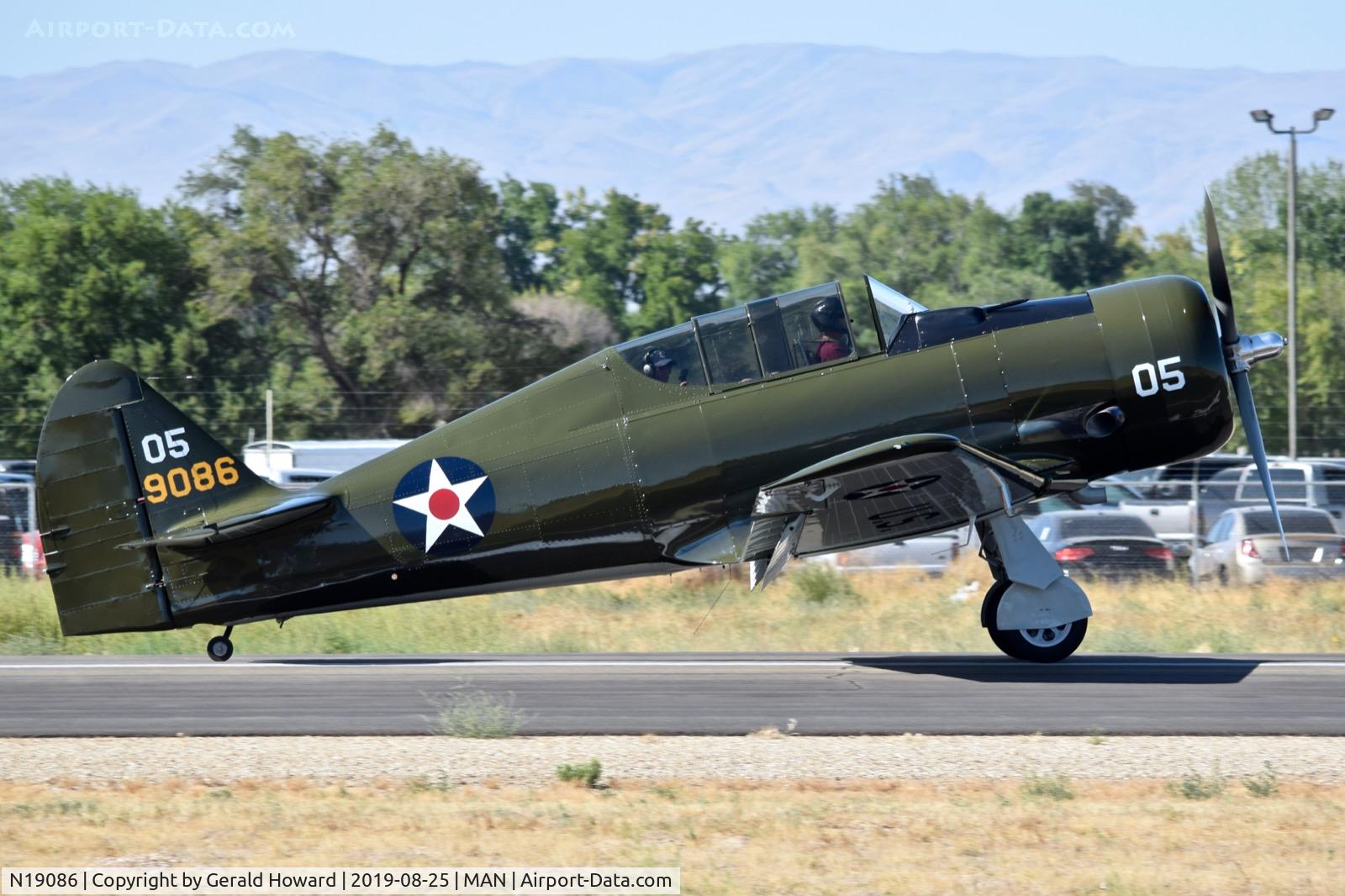 N19086, 1952 North American AT-6D Harvard C/N 20470, A North American AT-6D, c/n 20470,  made to look like a North American NA-50.