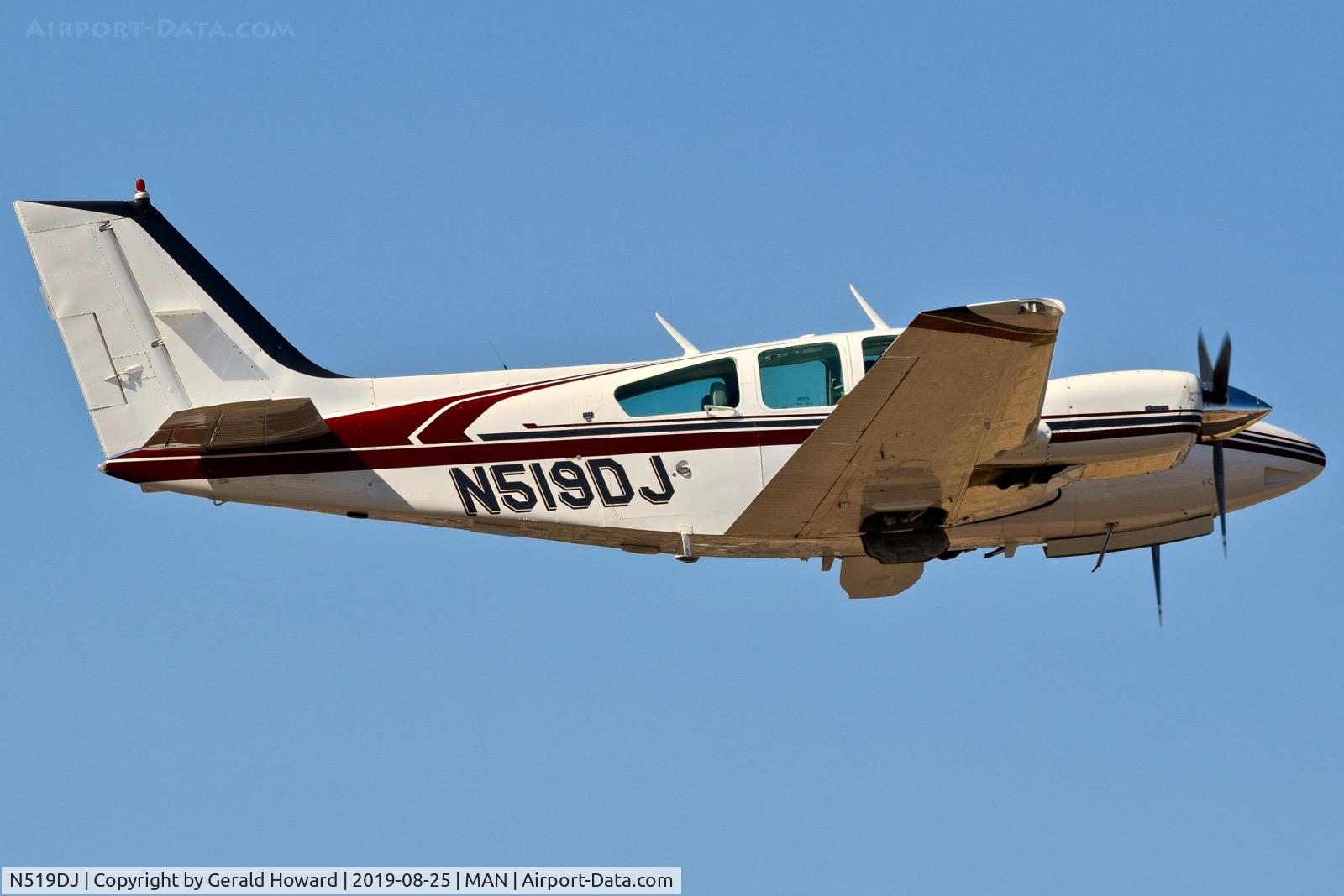 N519DJ, 1977 Beech 95-B55 (T42A) Baron C/N TC-2030, Take off from RWY 29.