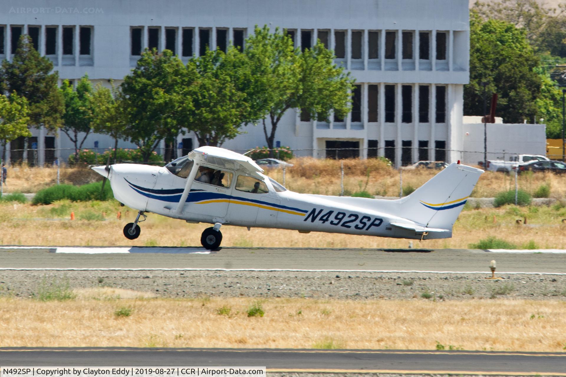 N492SP, 1998 Cessna 172S C/N 172S8033, Buchanan Field Concord California 2019.