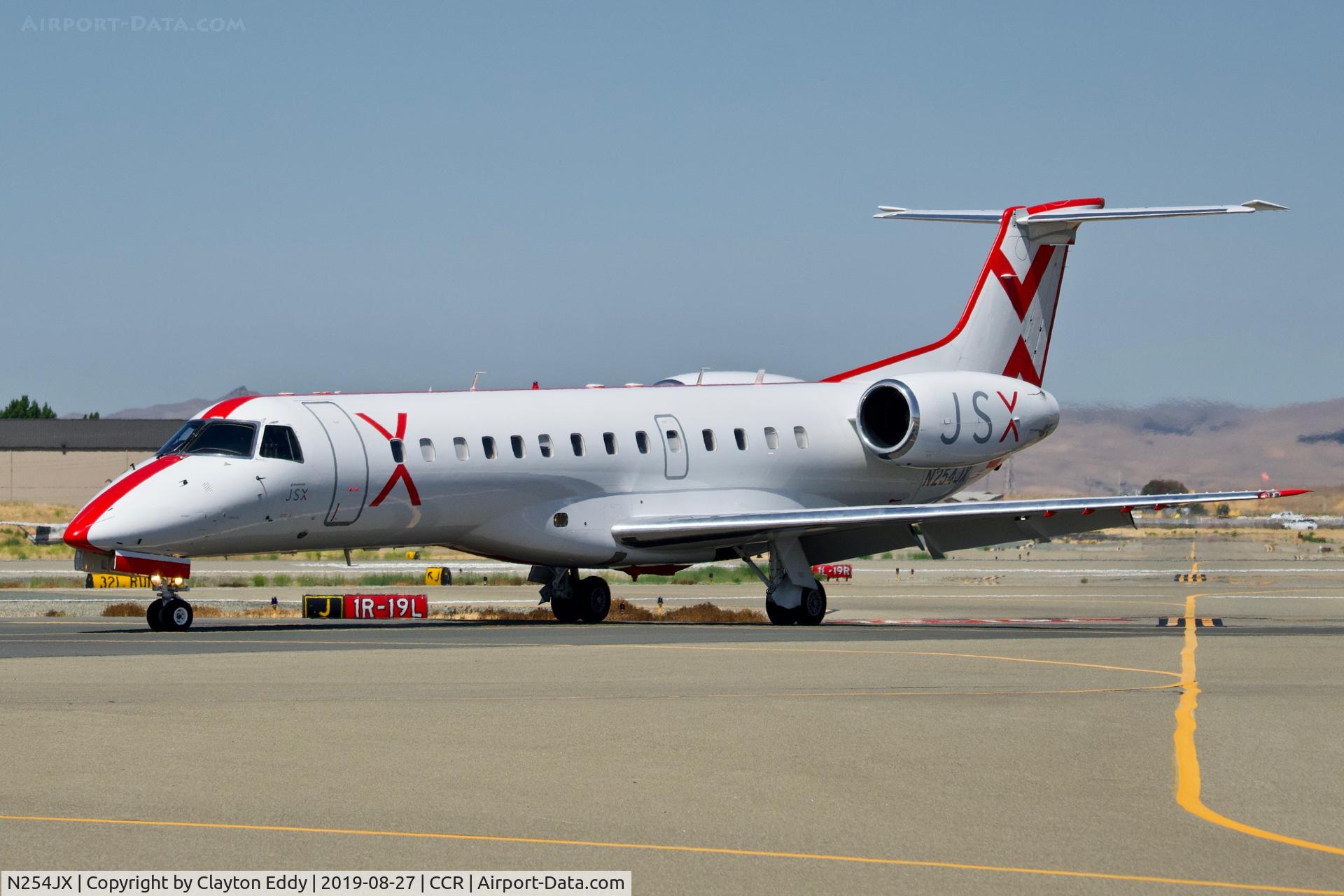 N254JX, 2000 Embraer ERJ-135LR (EMB-135LR) C/N 145275, Buchanan Field Concord Airport California 2019.