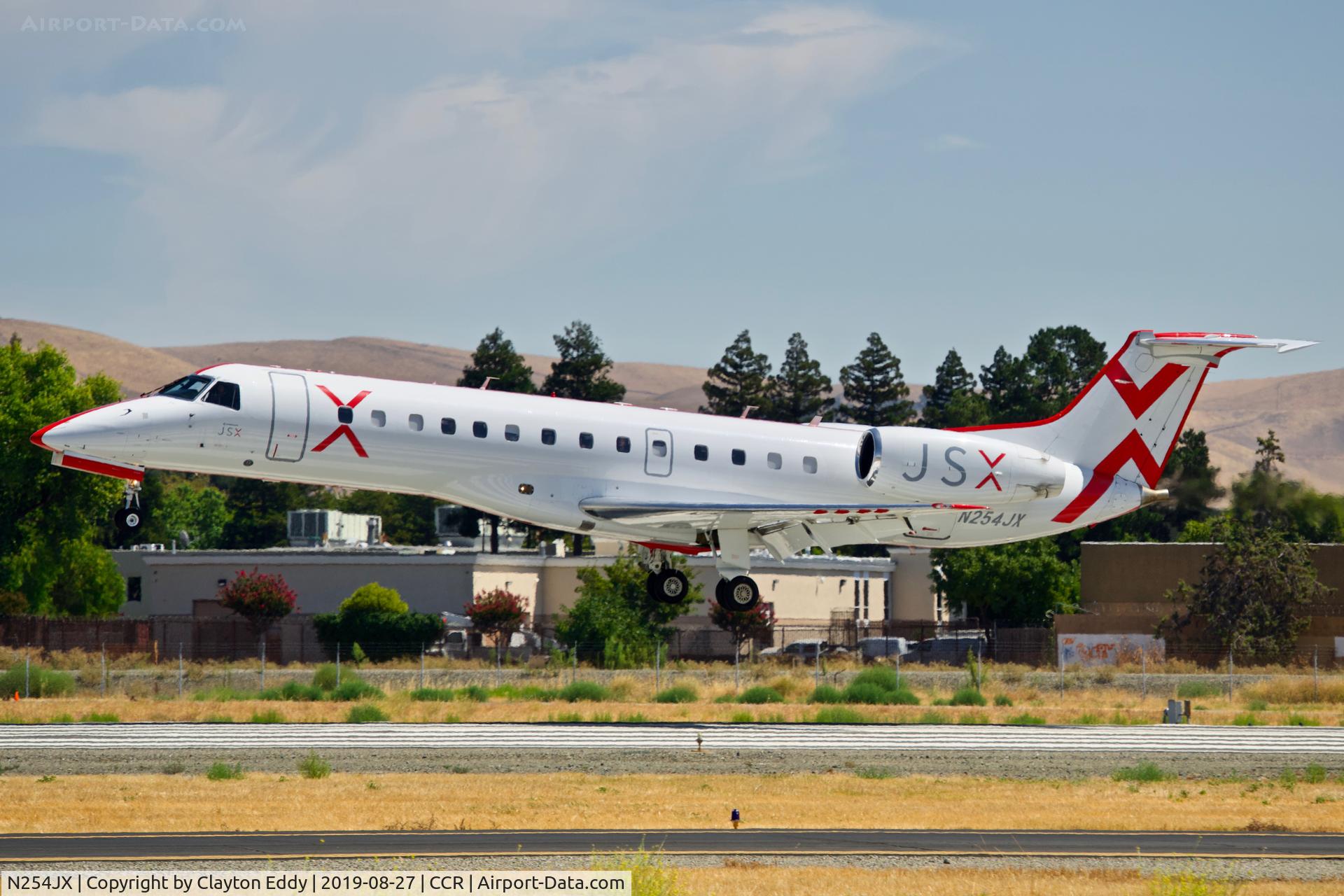 N254JX, 2000 Embraer ERJ-135LR (EMB-135LR) C/N 145275, Buchanan Field Concord Airport California 2019.