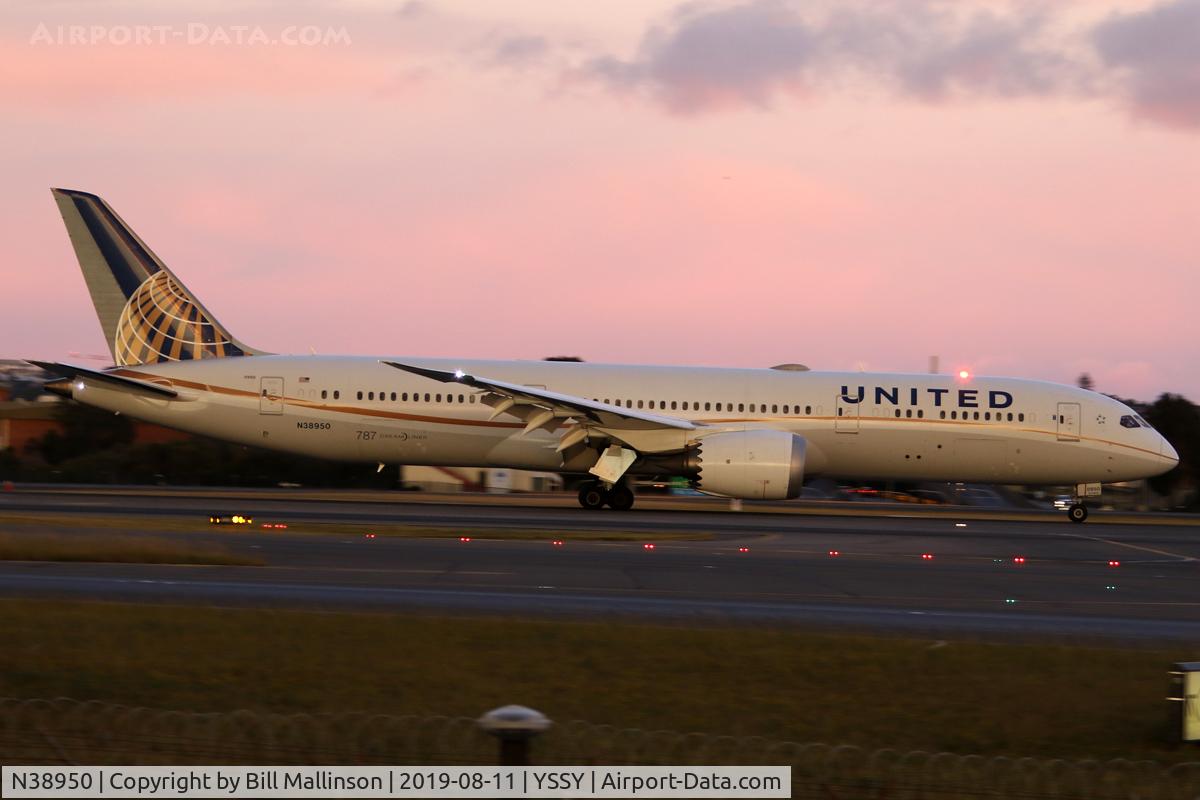 N38950, 2014 Boeing 787-9 Dreamliner Dreamliner C/N 36401, UA863 from SFO