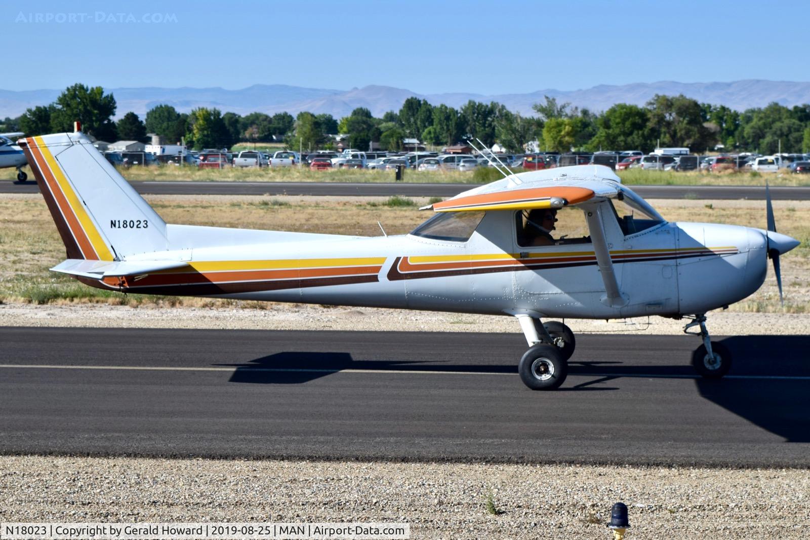 N18023, 1972 Cessna 150L C/N 15073739, Taxiing on Alpha.