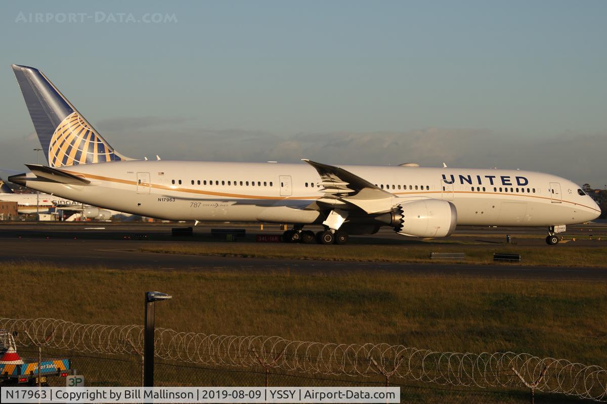 N17963, 2016 Boeing 787-9 Dreamliner C/N 37812, in from LAX