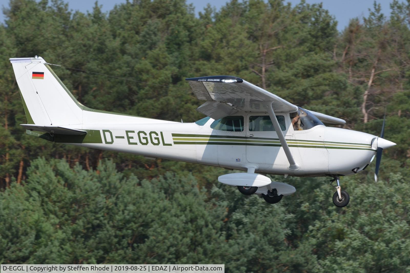 D-EGGL, 1973 Cessna 172M C/N 17261484, approach to EDAZ on a very hot Sunday