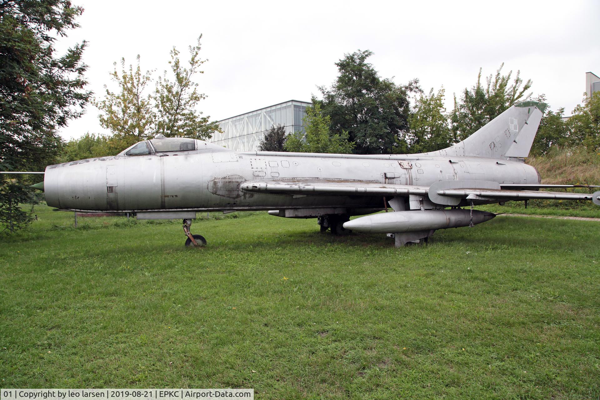 01, Sukhoi Su-7BM C/N 5301, Polish Aviation Museum Krakow 21.8.2019