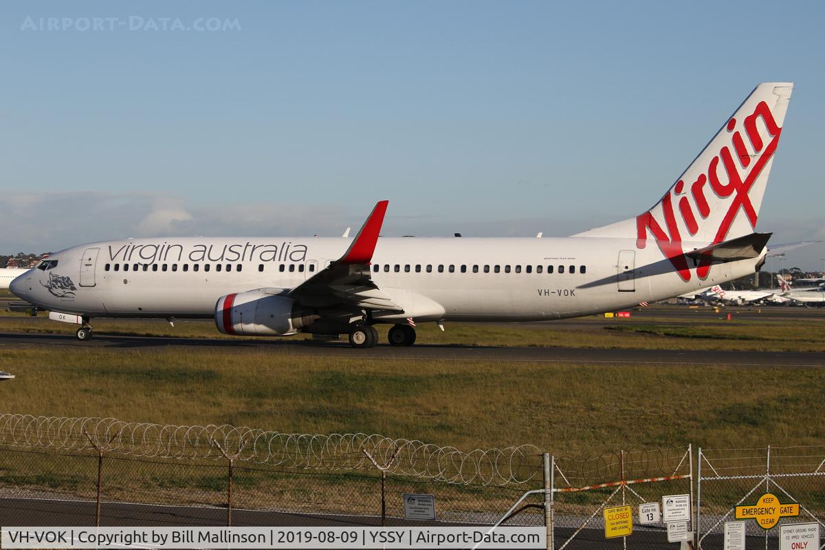 VH-VOK, 2003 Boeing 737-8FE C/N 33758, taxi to 3-4R