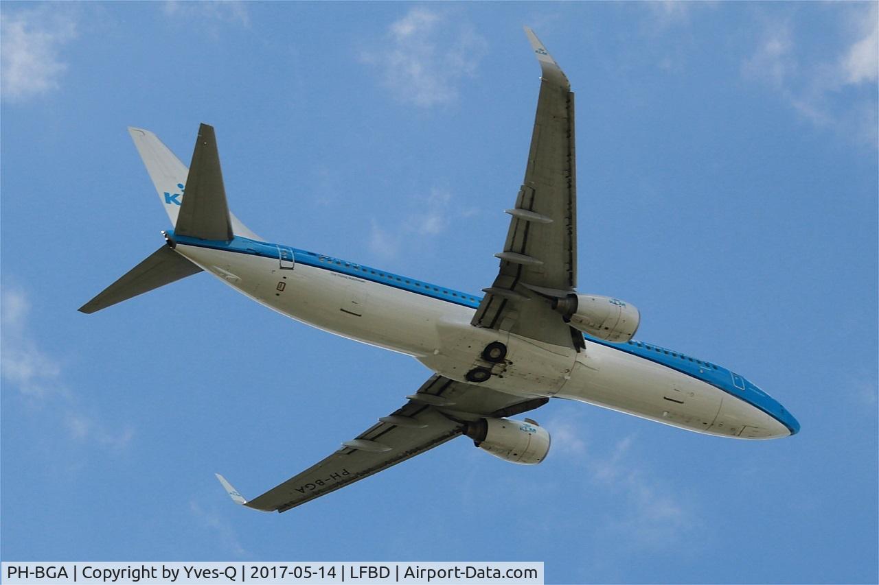 PH-BGA, 2008 Boeing 737-8K2 C/N 37593, Boeing 737-8K2, Take off rwy 05, Bordeaux Mérignac airport (LFBD-BOD)